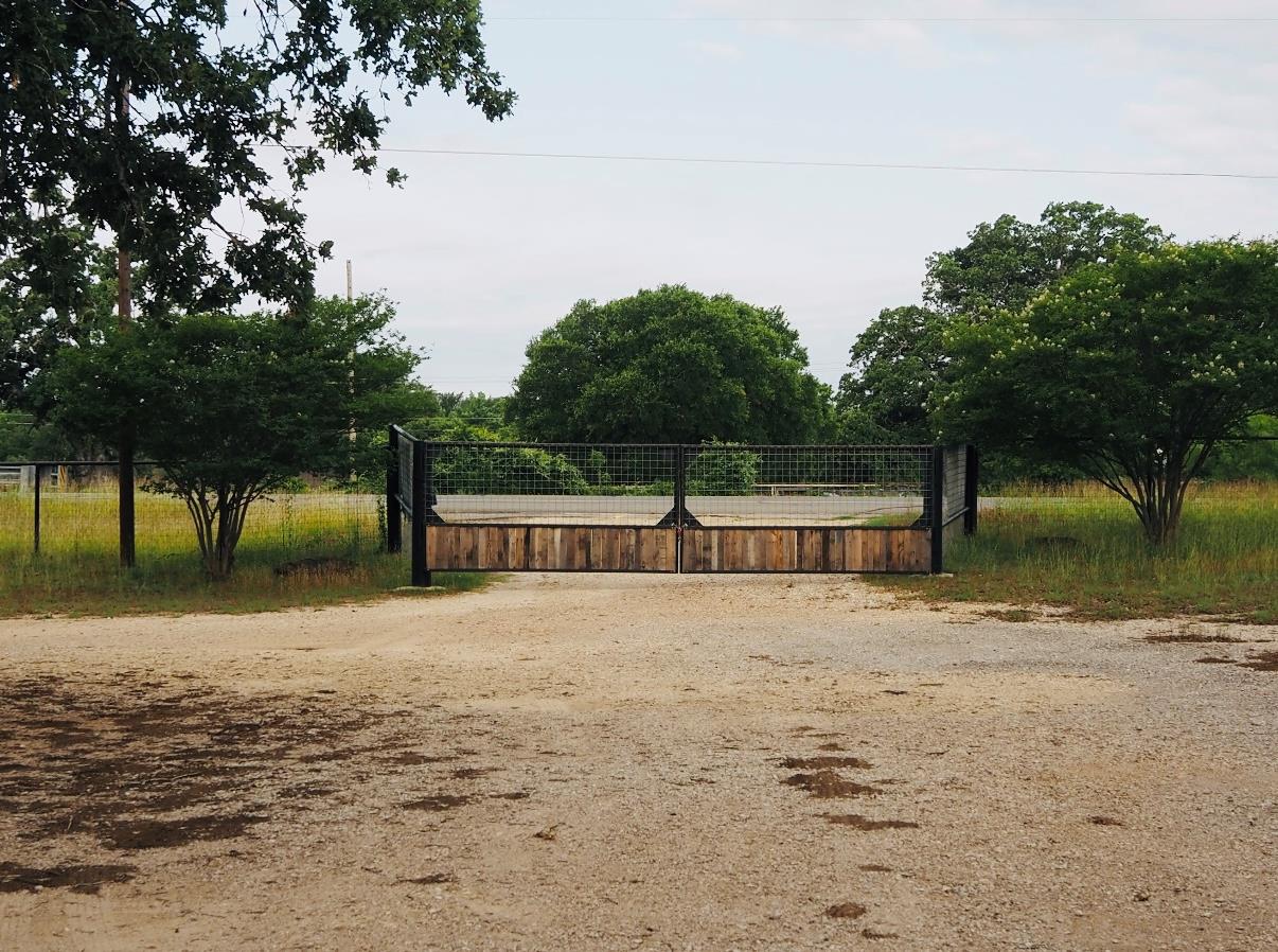797 N State Highway 95, Bastrop, TX 78602