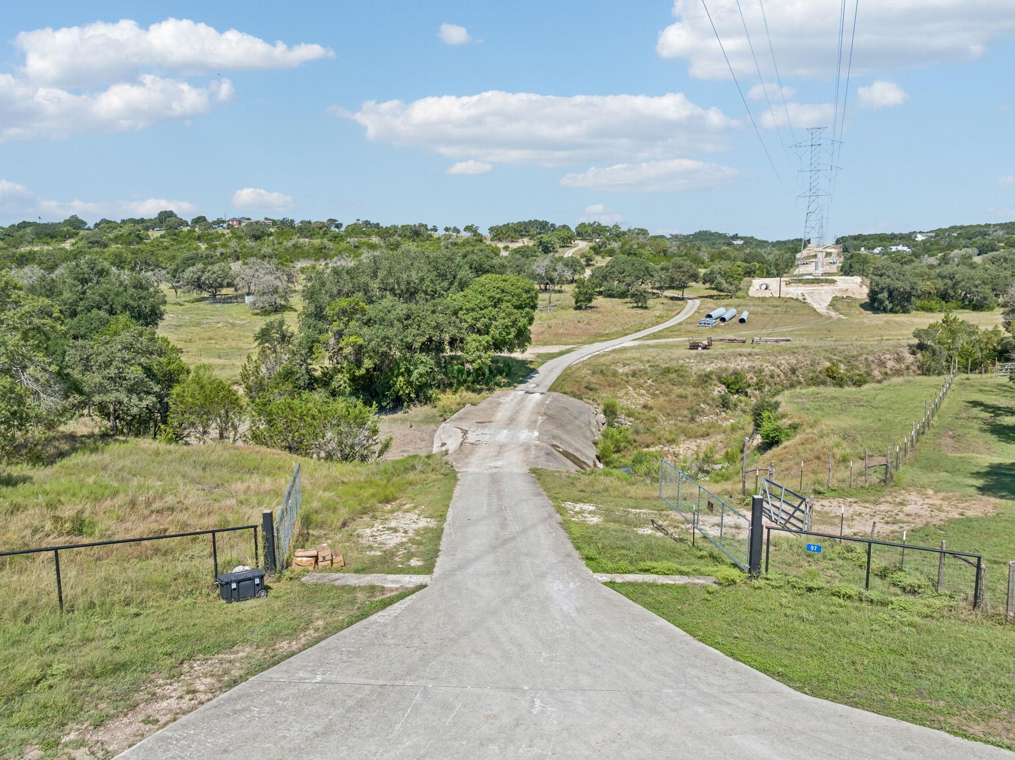 105 Lost Valley Rd, Boerne, TX 78006