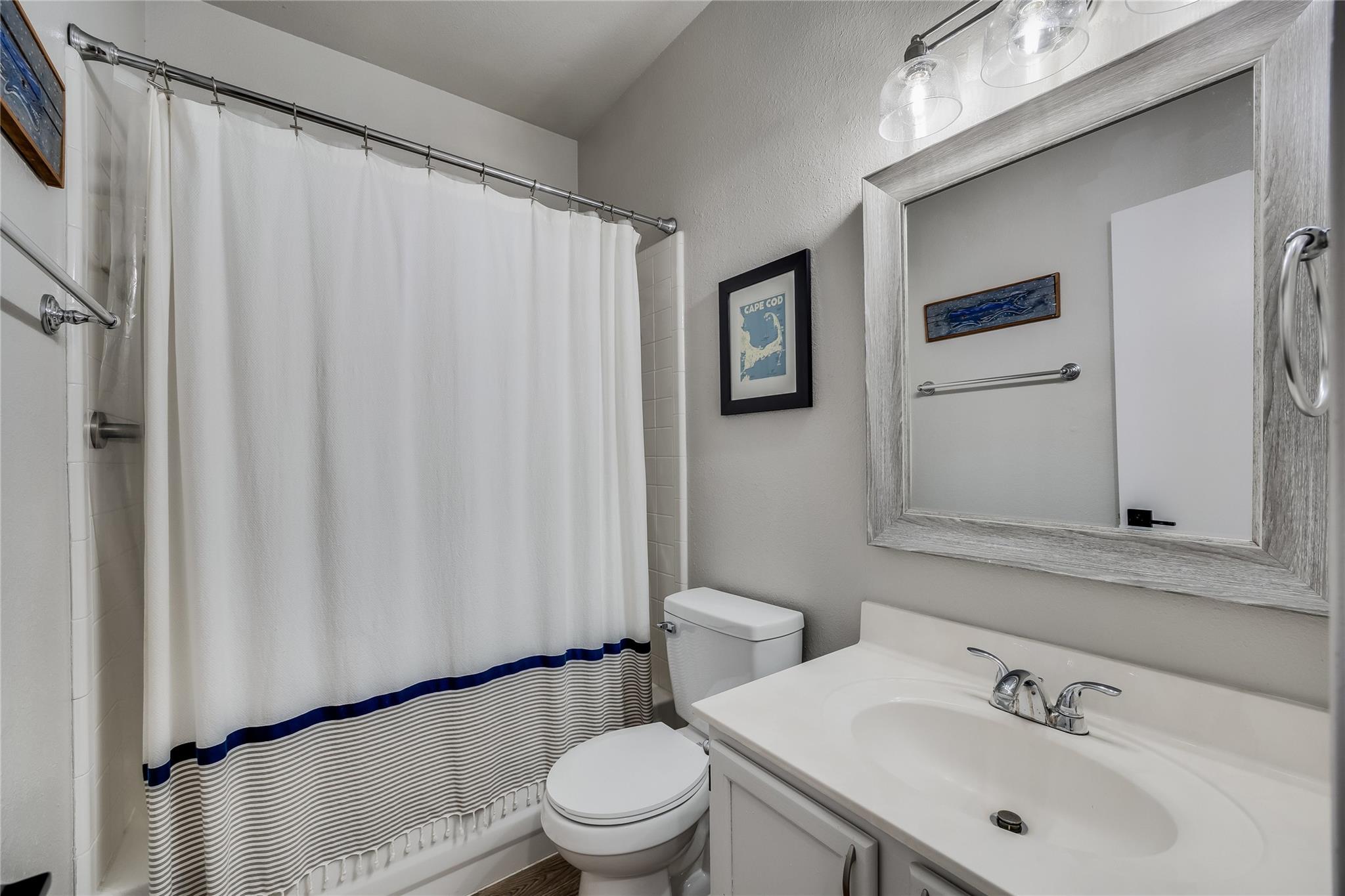 922 Thackeray Ln, Pflugerville, TX 78660