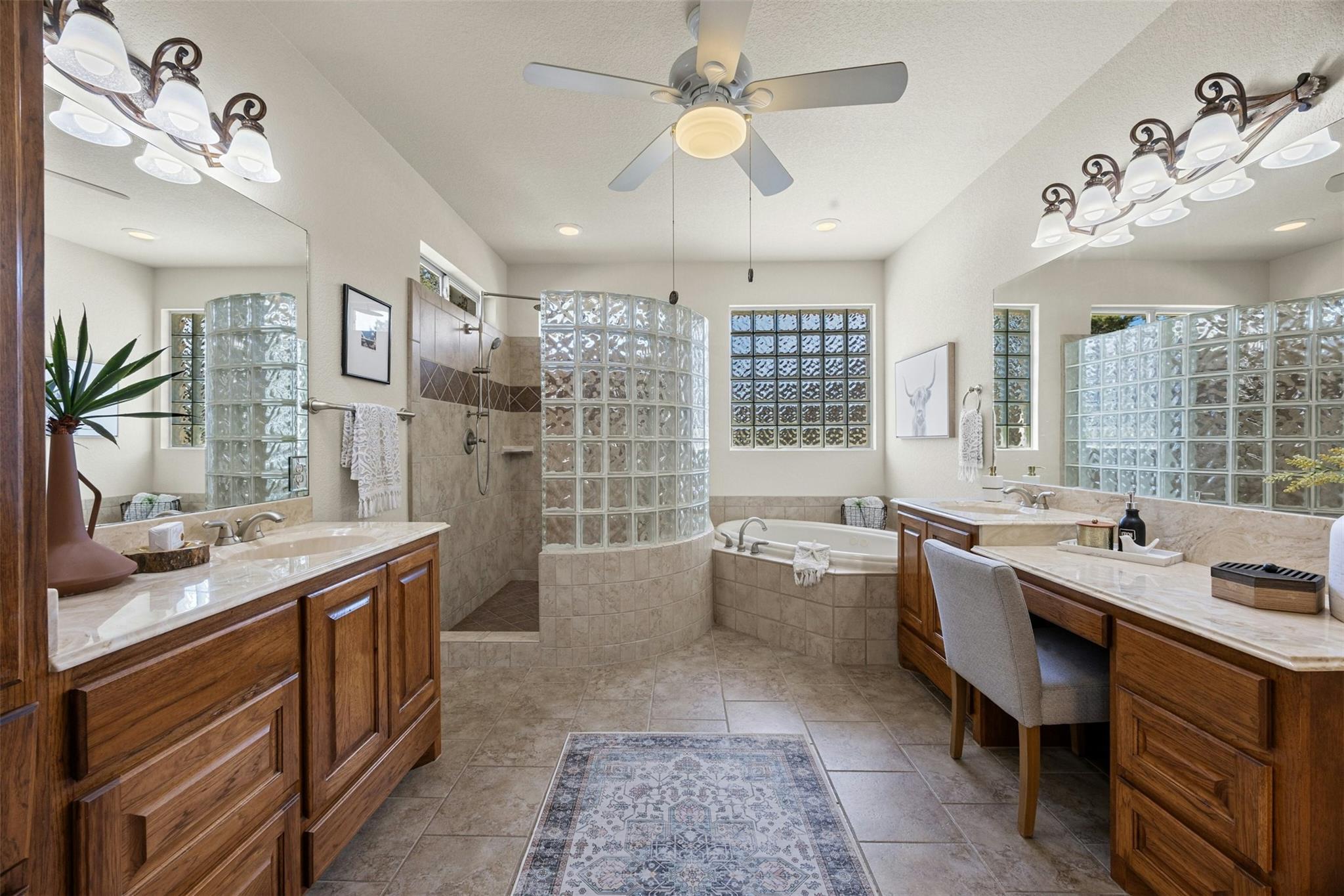 1515 El Cielo, Leander, TX 78641