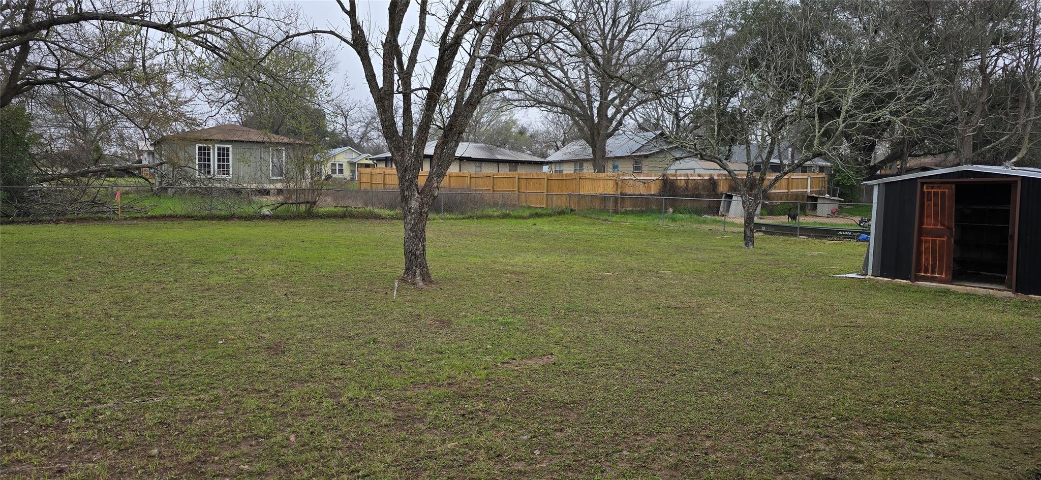 701 Burleson St, Rockdale, TX 76567