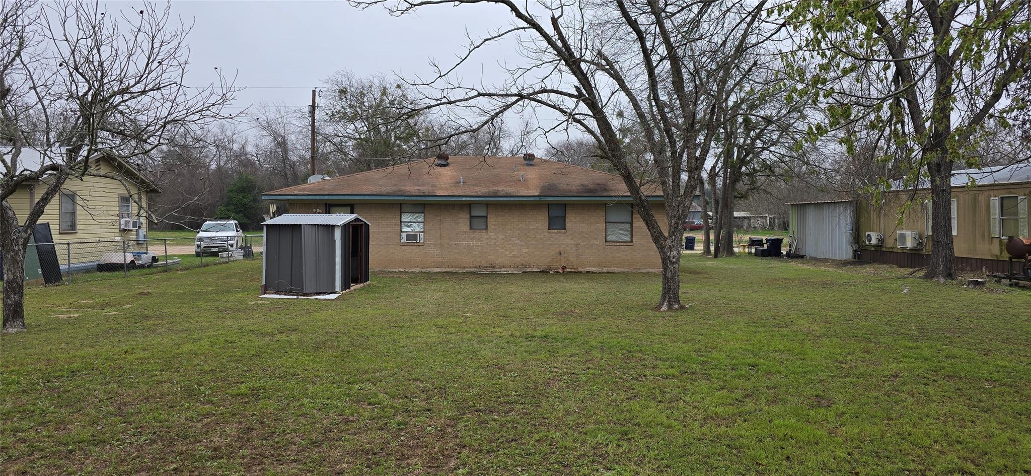 701 Burleson St, Rockdale, TX 76567