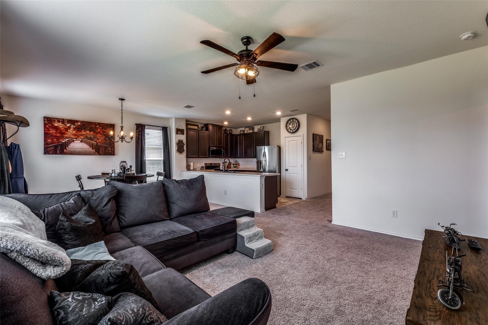 115 Schuylerville Dr, Elgin, TX 78621