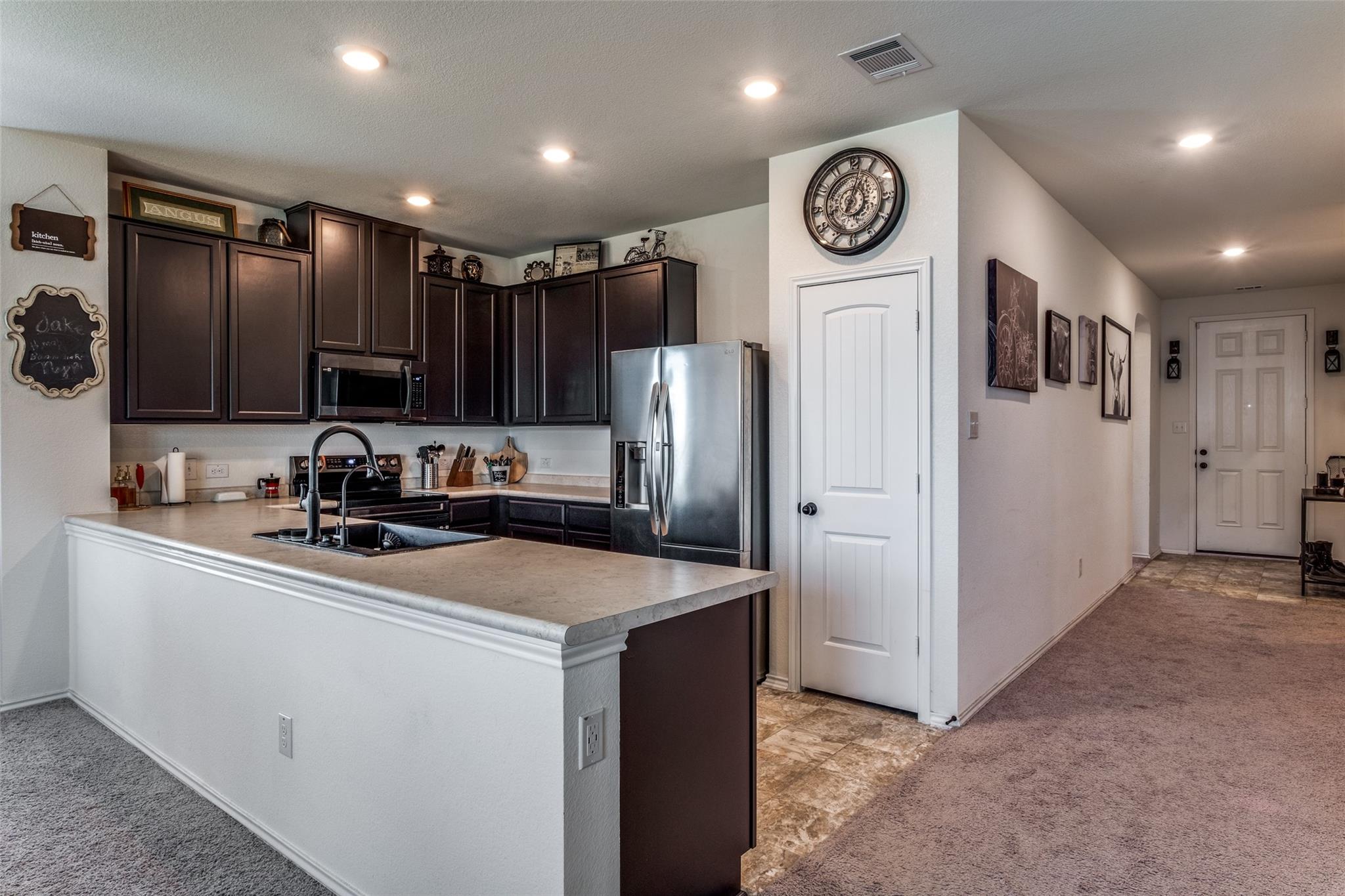 115 Schuylerville Dr, Elgin, TX 78621