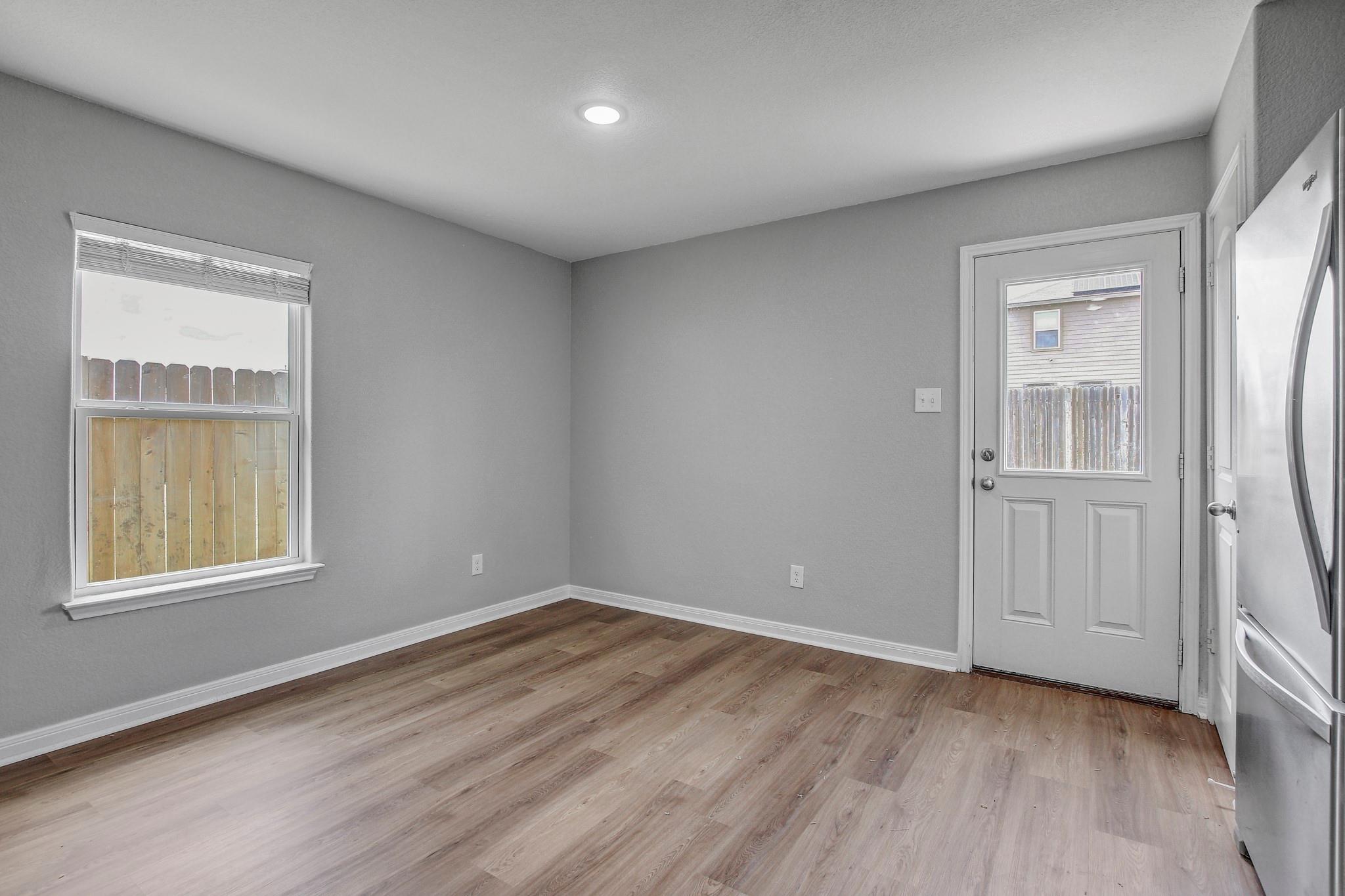 1326 Amy Dr, Kyle, TX 78640