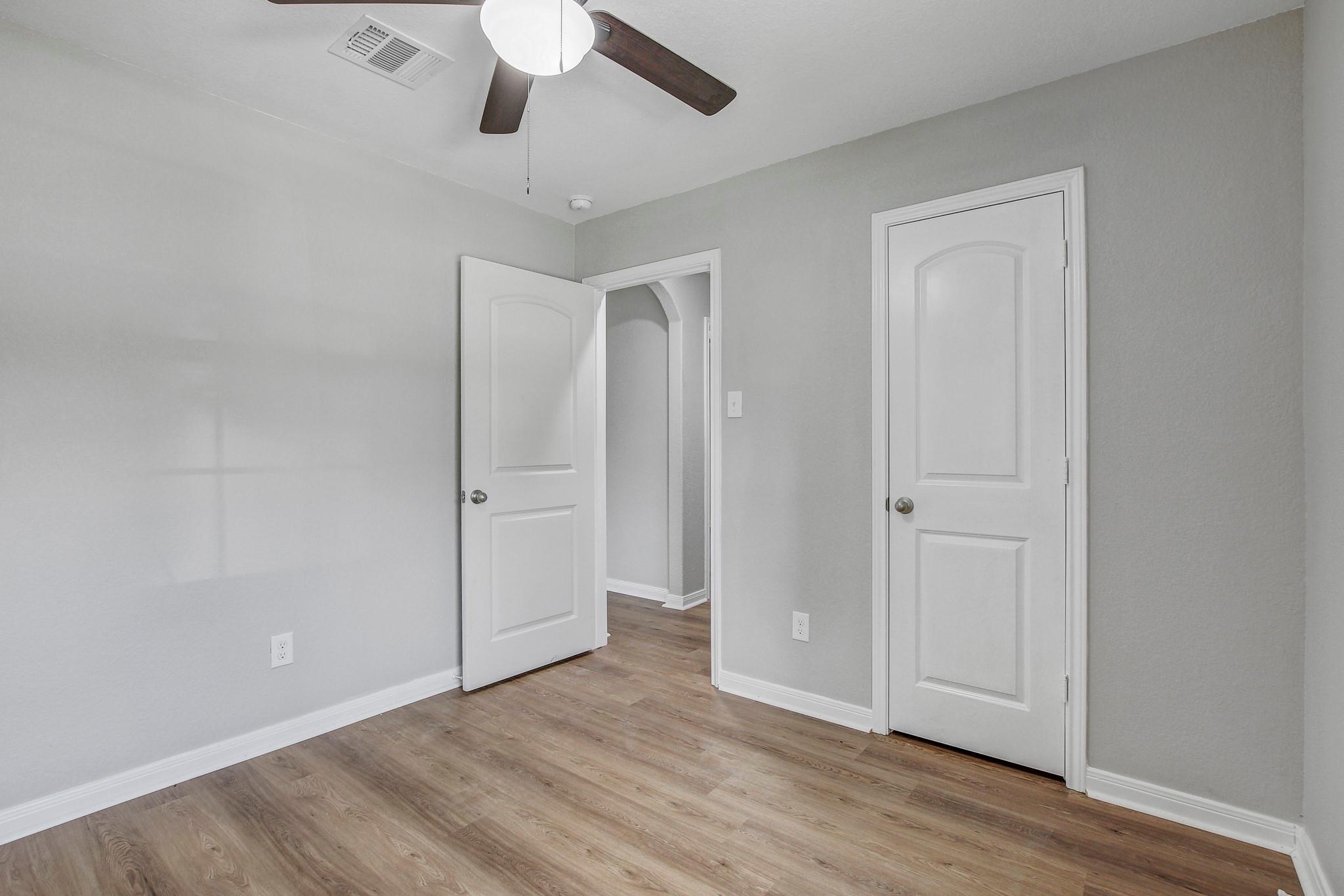 1326 Amy Dr, Kyle, TX 78640