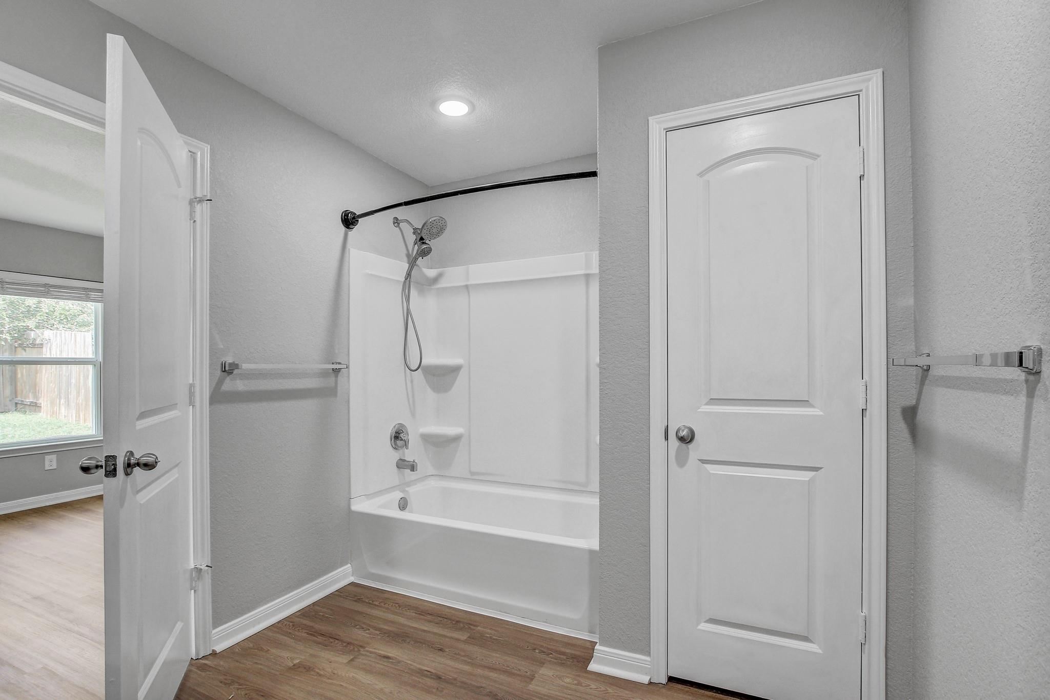 1326 Amy Dr, Kyle, TX 78640