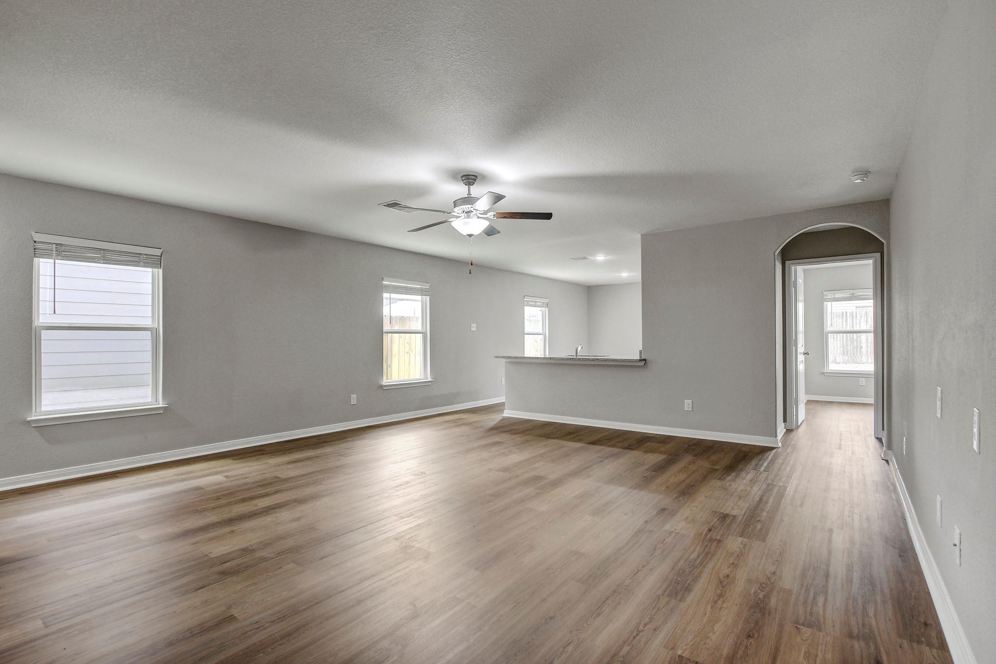 1326 Amy Dr, Kyle, TX 78640