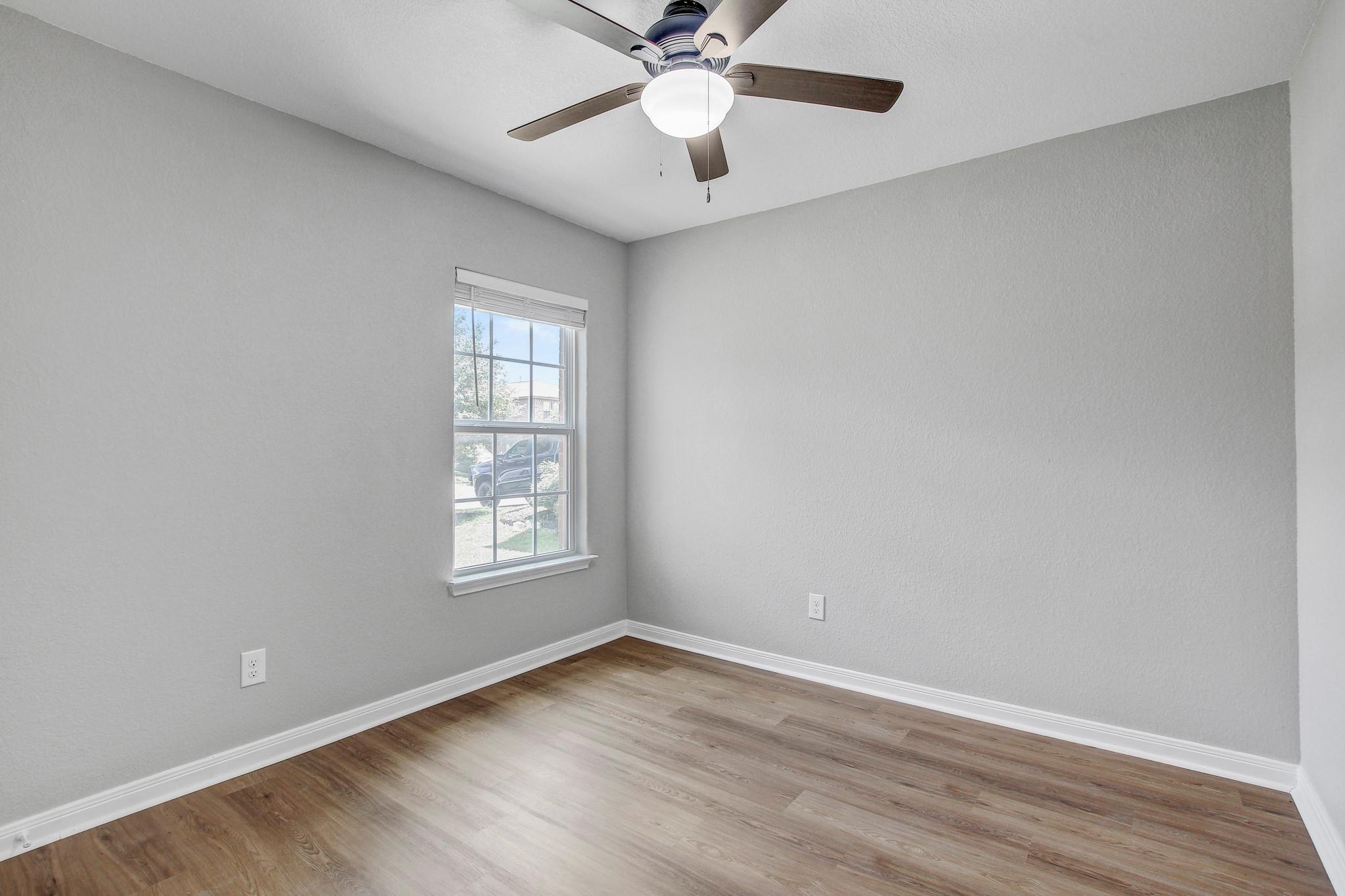 1326 Amy Dr, Kyle, TX 78640