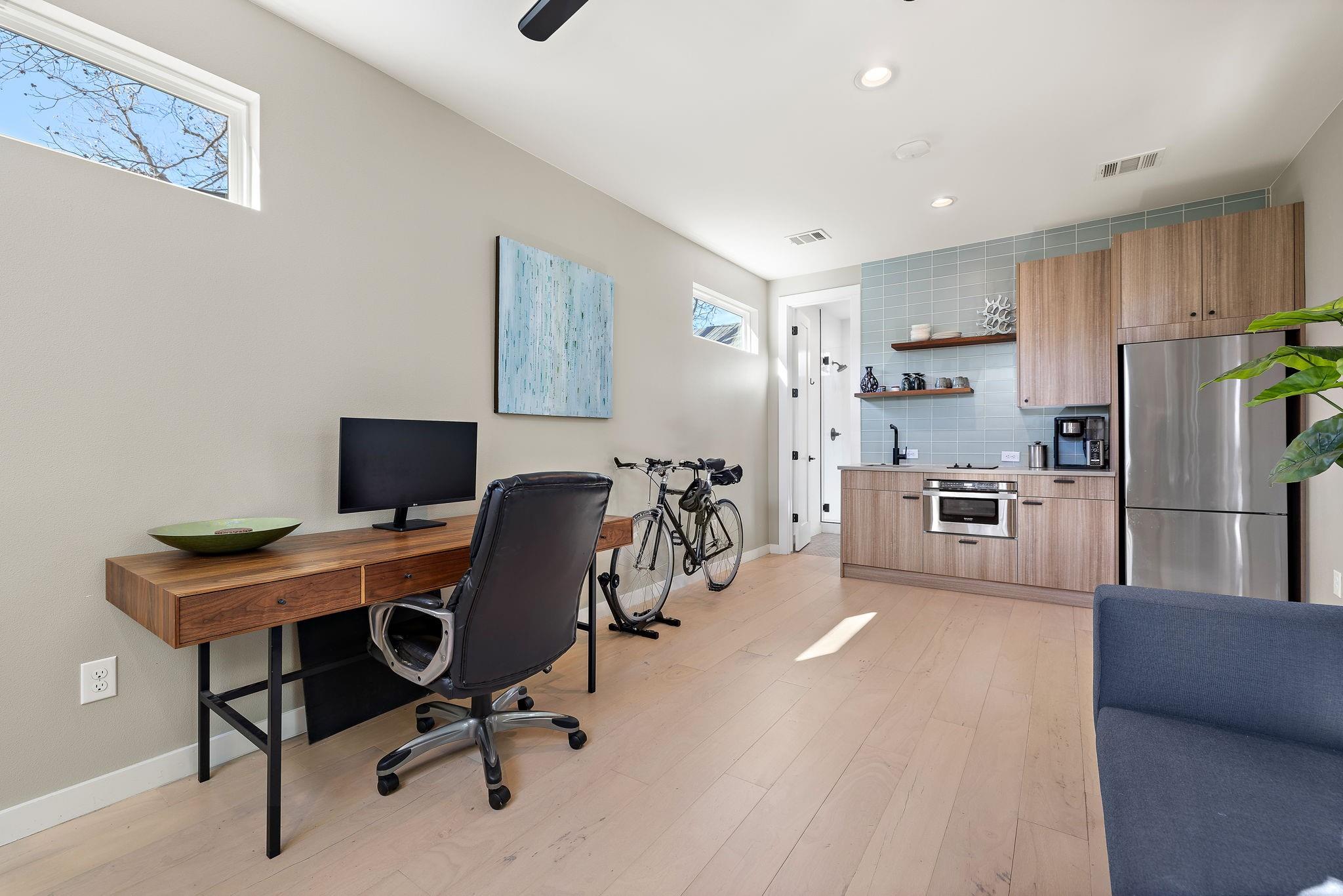4610 Lyons Rd # 2, Austin, TX 78702