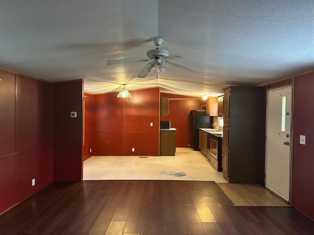 1719 Watterson Rd, Red Rock, TX 78662