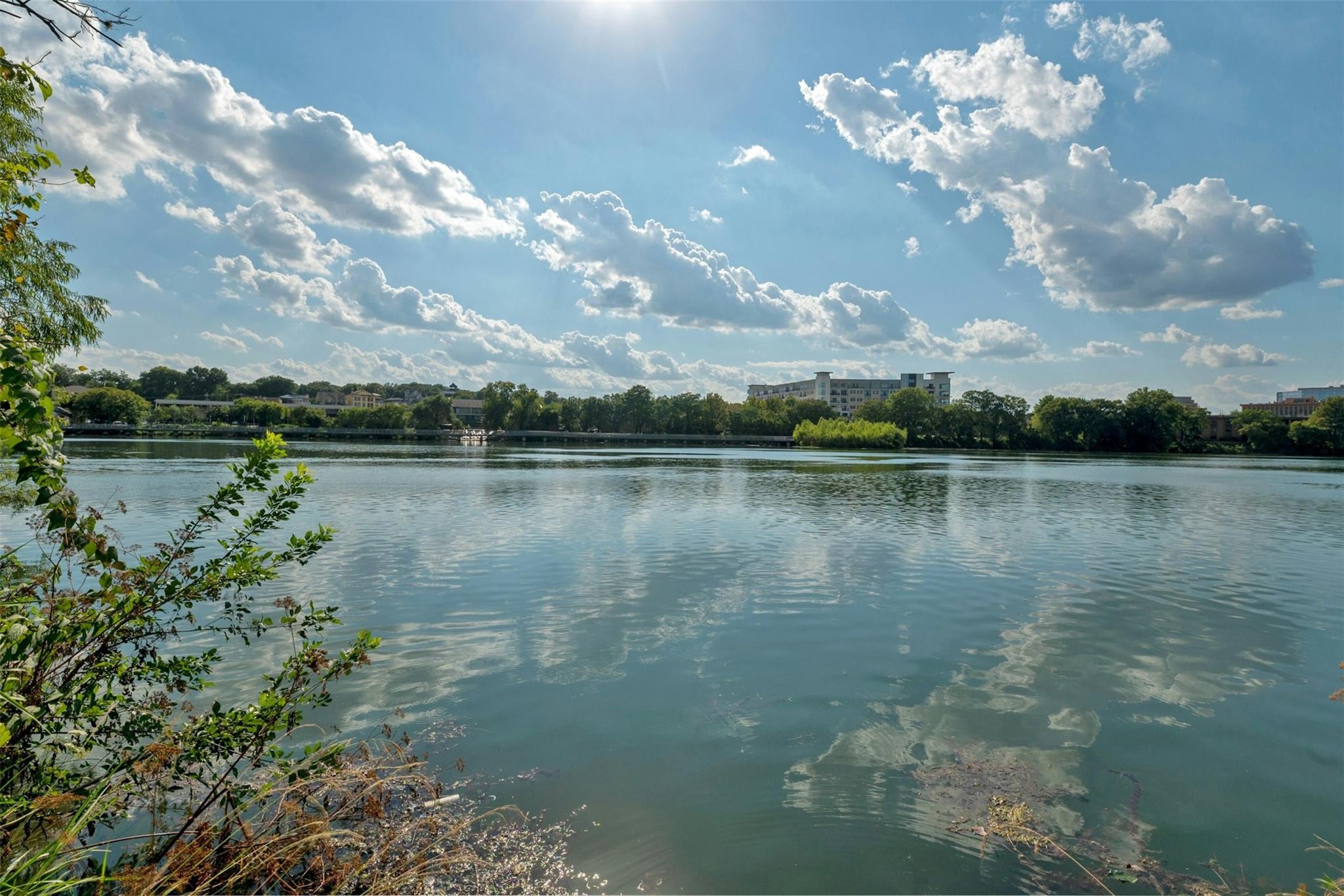 54 Rainey St # 403, Austin, TX 78701