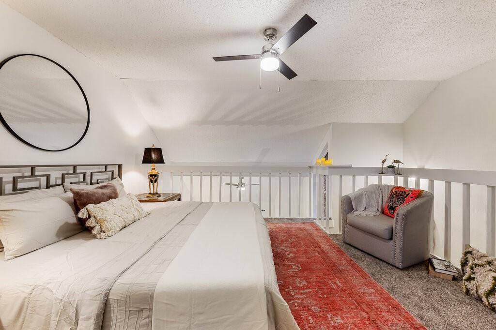 5608 Cougar Dr # 220, Austin, TX 78745