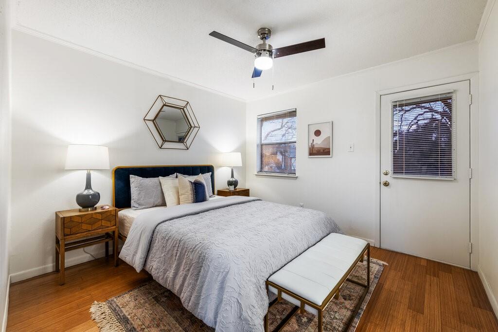 5608 Cougar Dr # 220, Austin, TX 78745