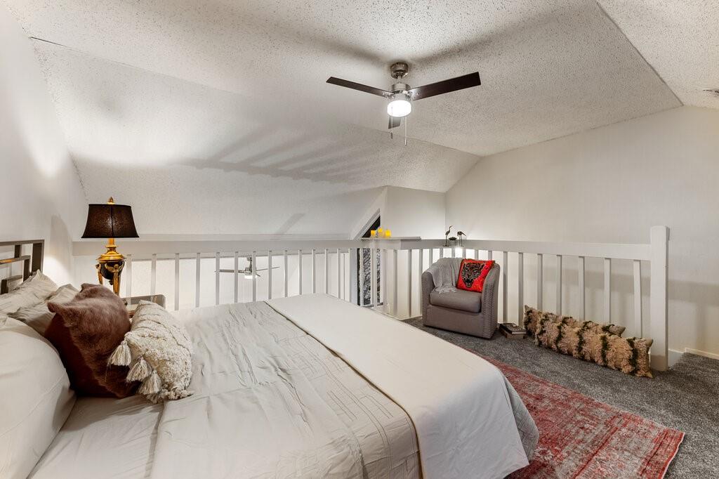 5608 Cougar Dr # 220, Austin, TX 78745