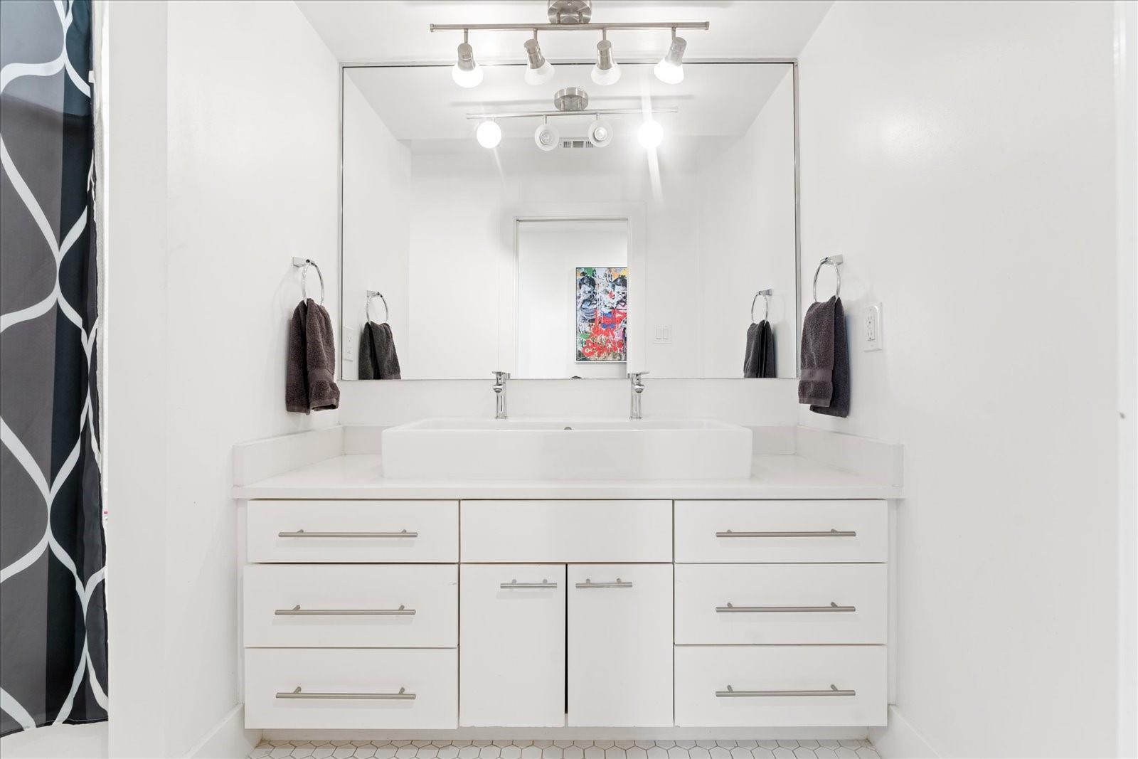 2100 Headwater Ln, Austin, TX 78746