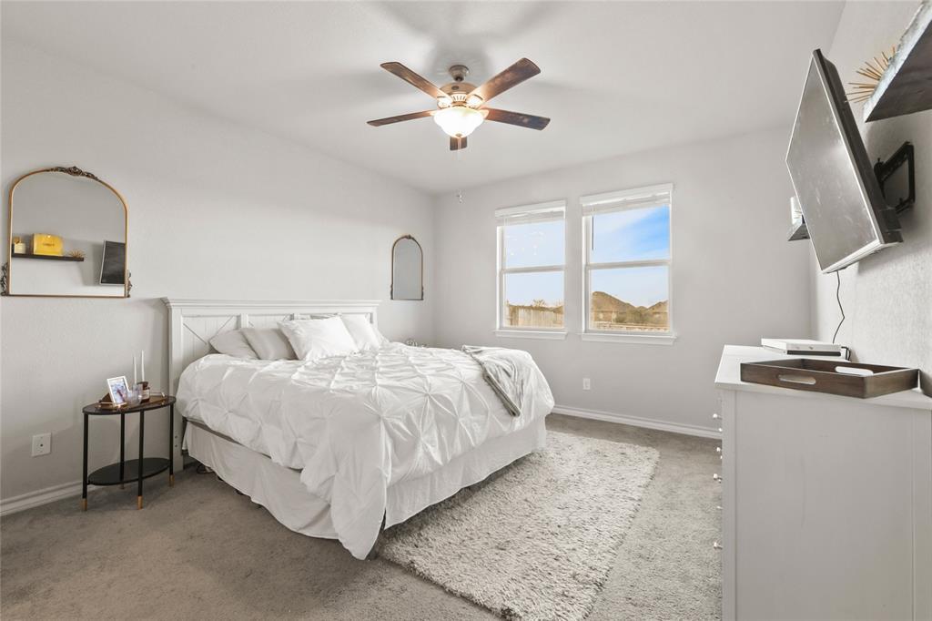 326 Eves Necklace Cir, Buda, TX 78610