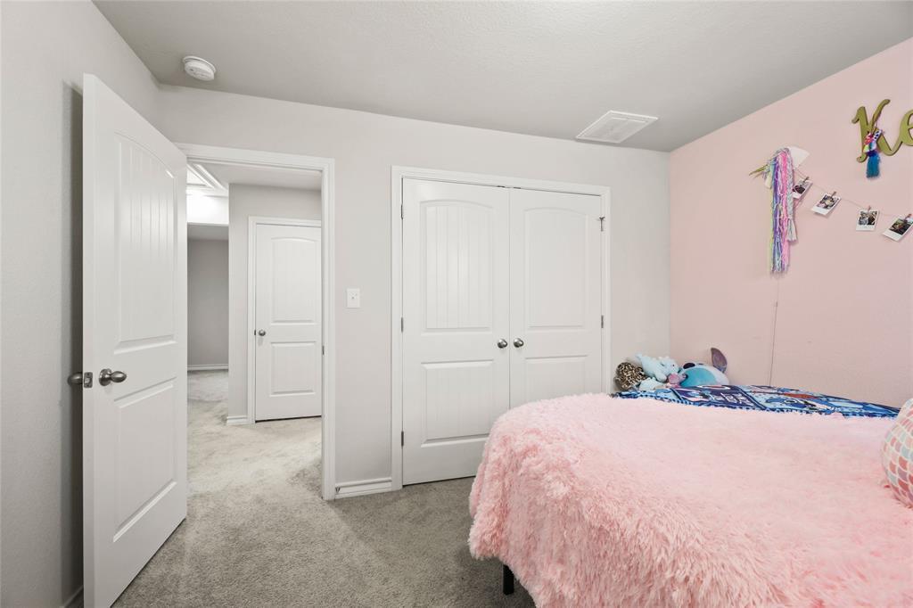 326 Eves Necklace Cir, Buda, TX 78610