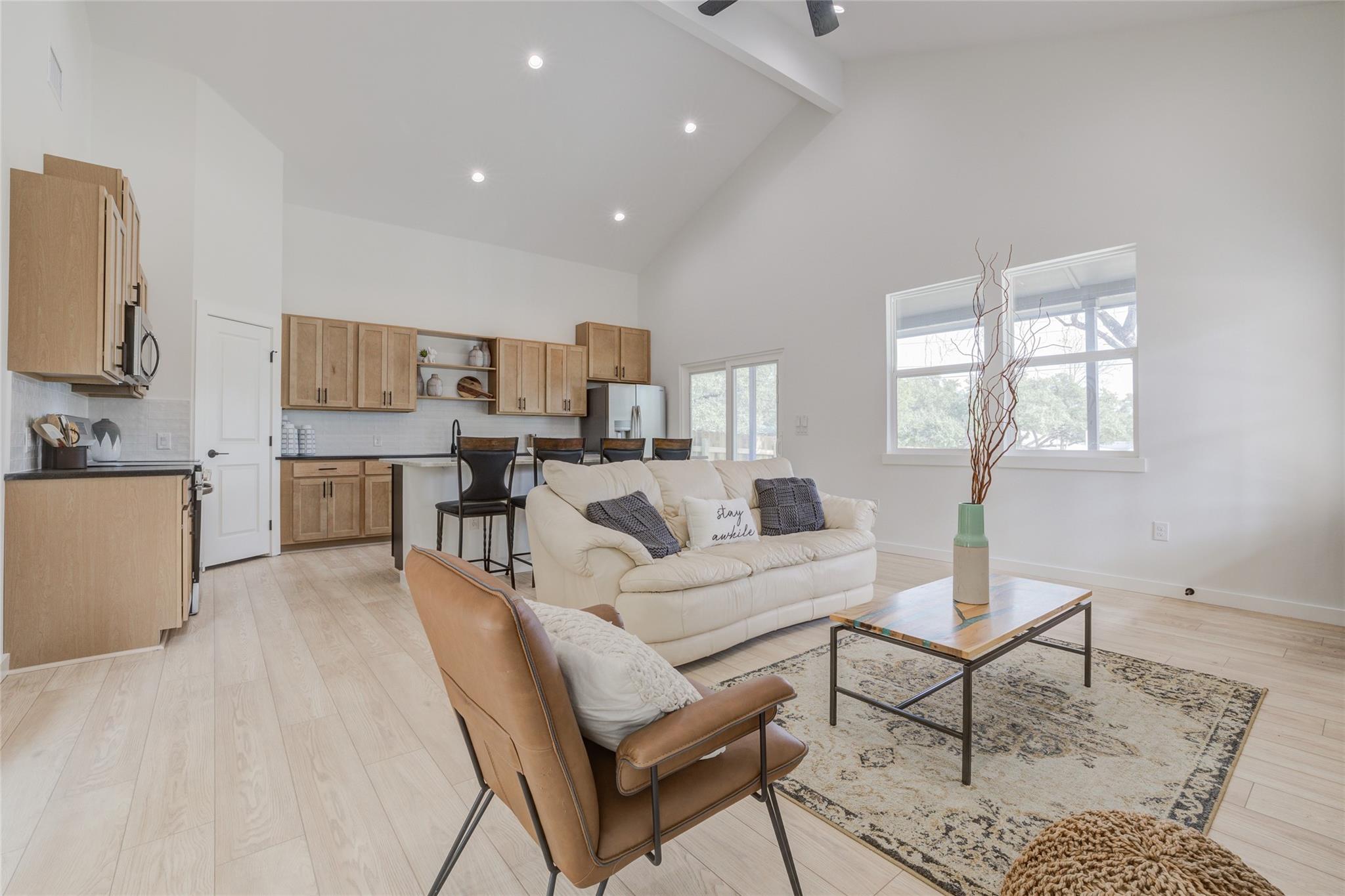 18208 Gregg Bluff Rd, Jonestown, TX 78645