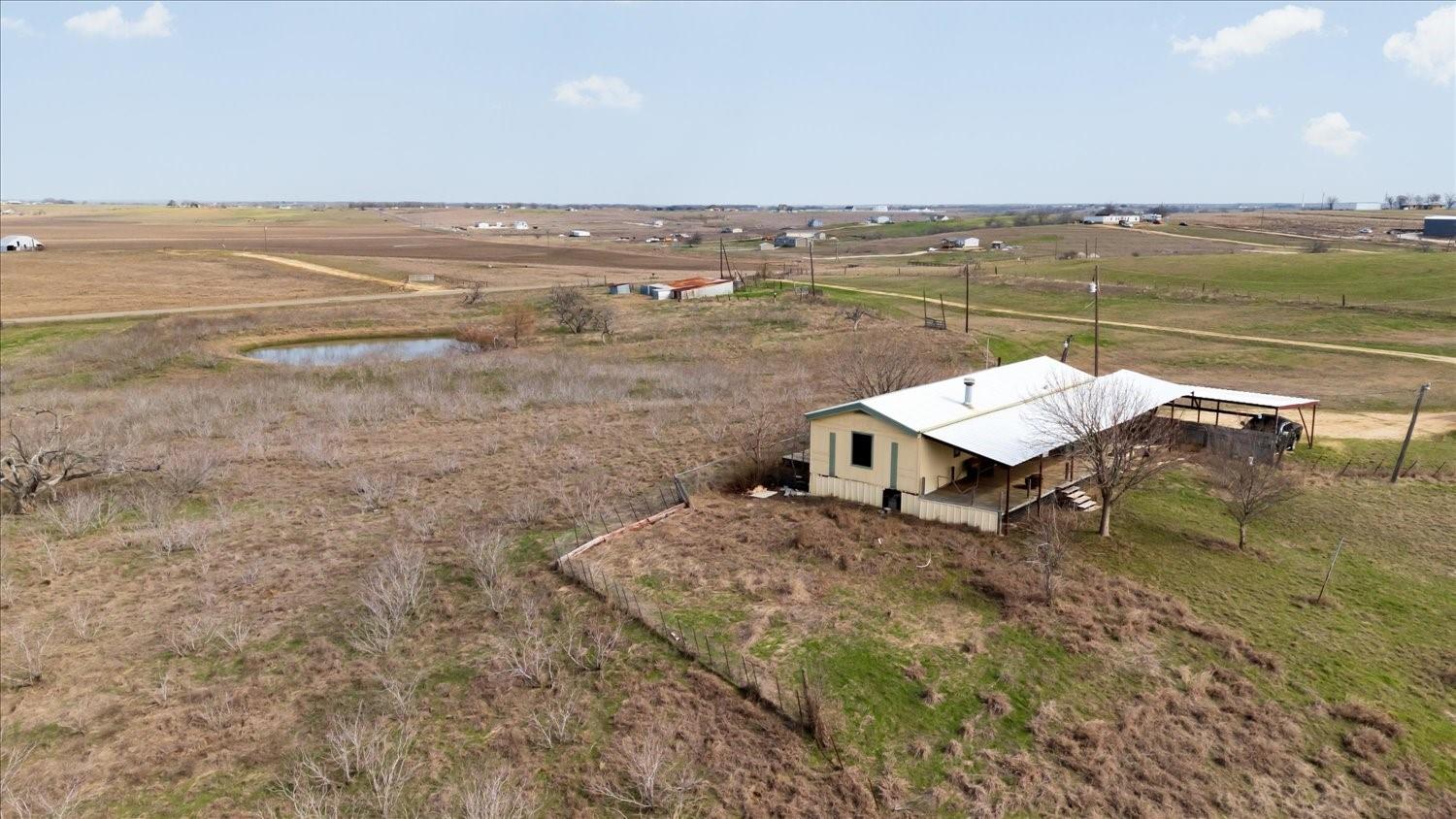 1850 County Road 455 Rd, Coupland, TX 78615