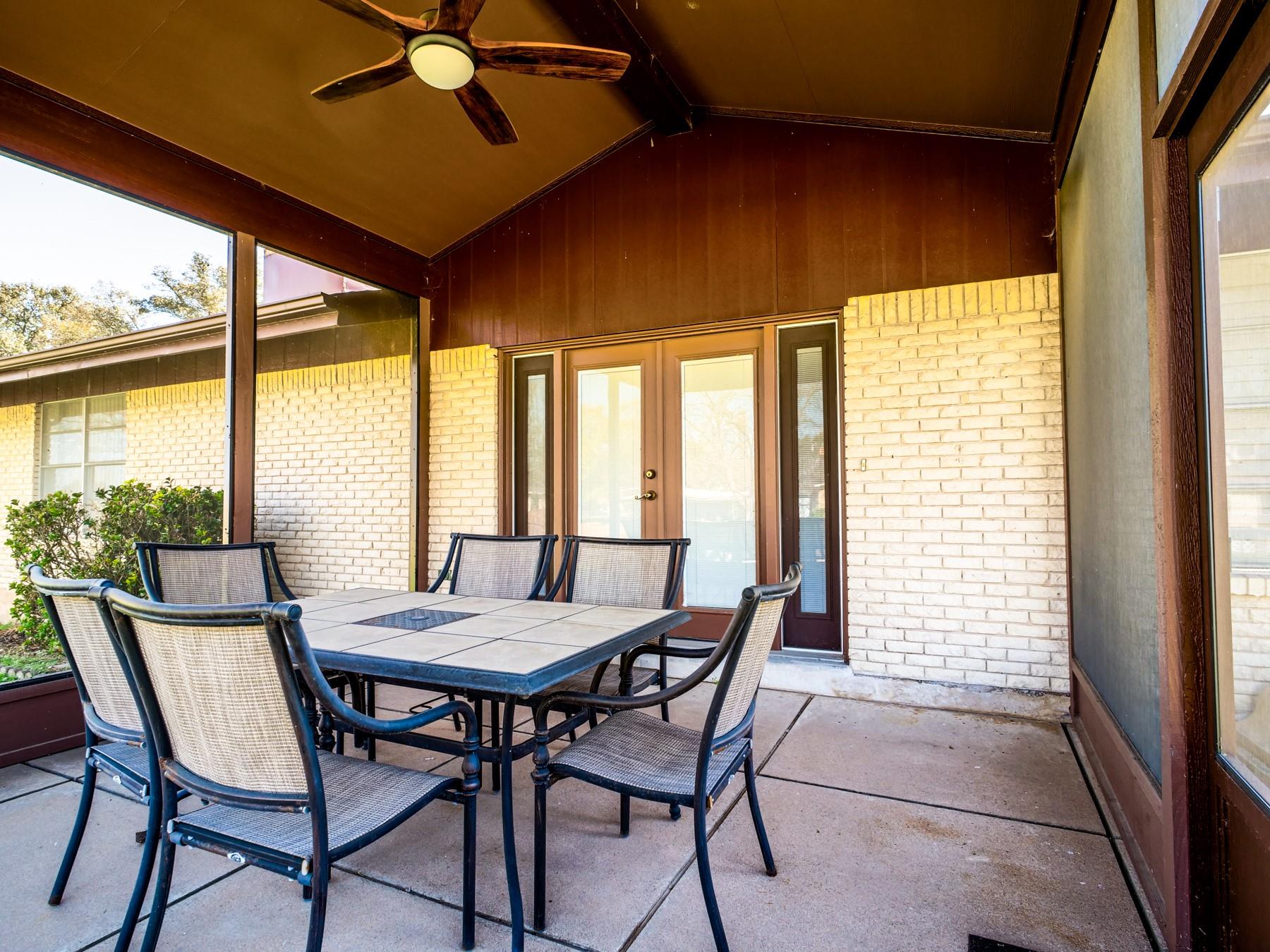 106 Flamingo Cir, Marble Falls, TX 78654