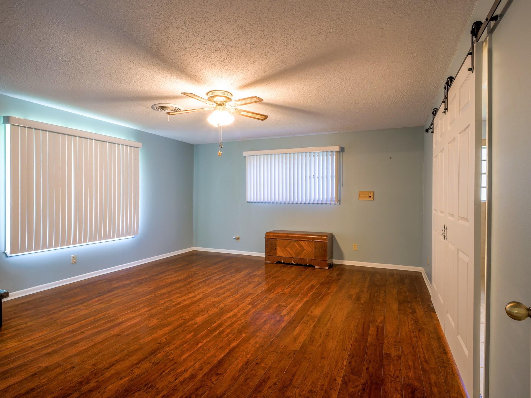 106 Flamingo Cir, Marble Falls, TX 78654