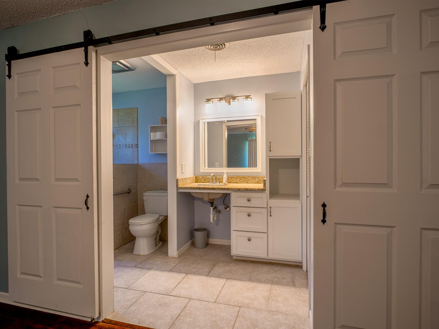 106 Flamingo Cir, Marble Falls, TX 78654