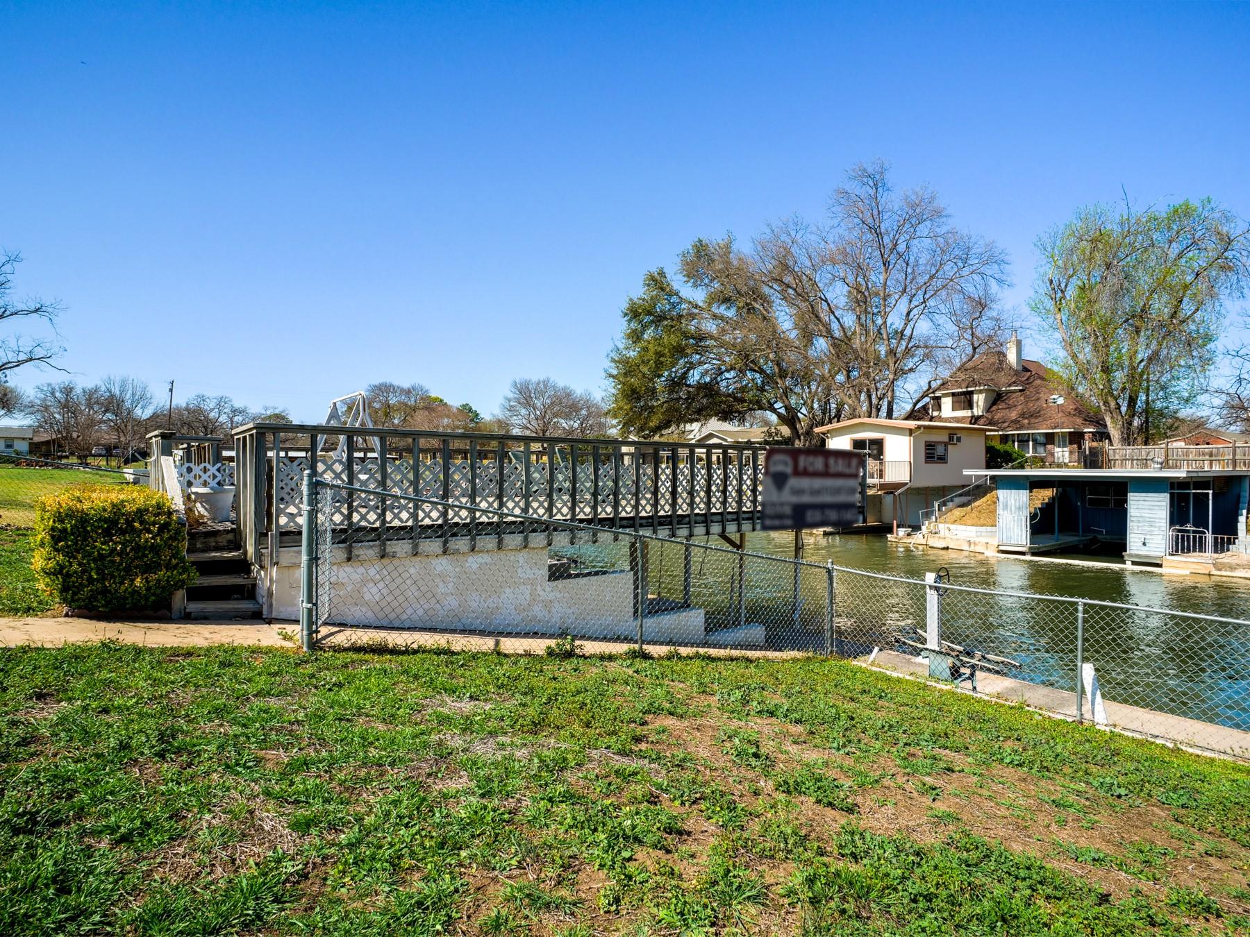 106 Flamingo Cir, Marble Falls, TX 78654