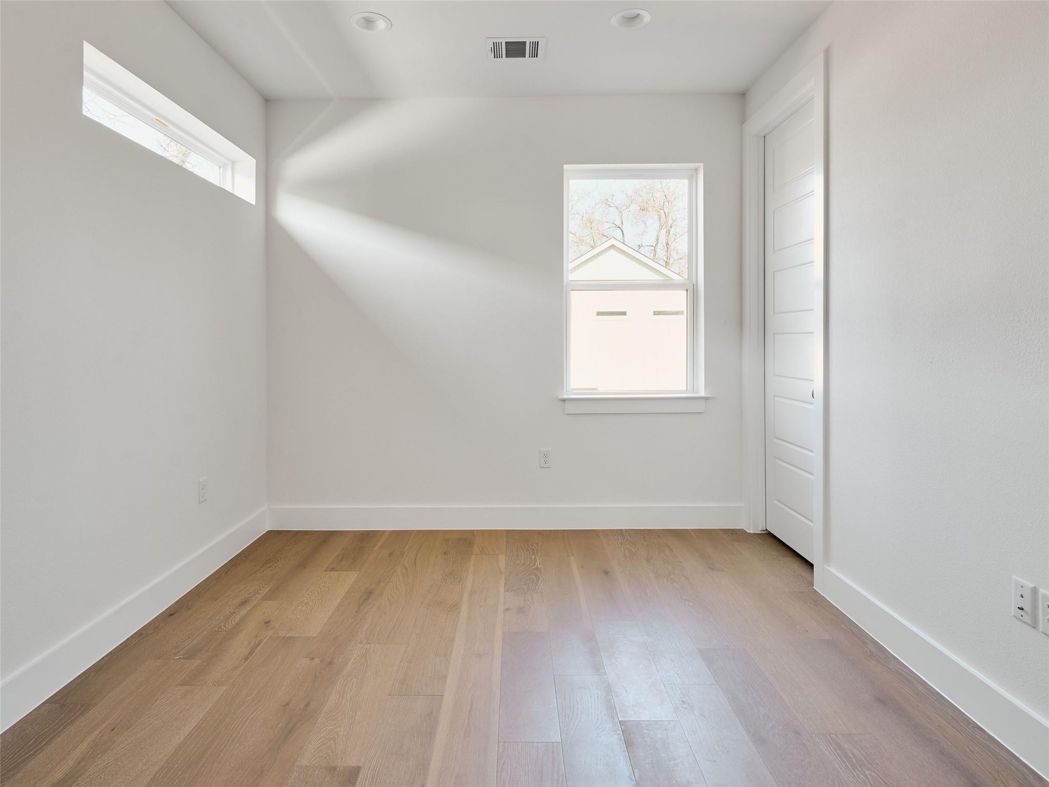 1002 Gullett St # 1, Austin, TX 78702