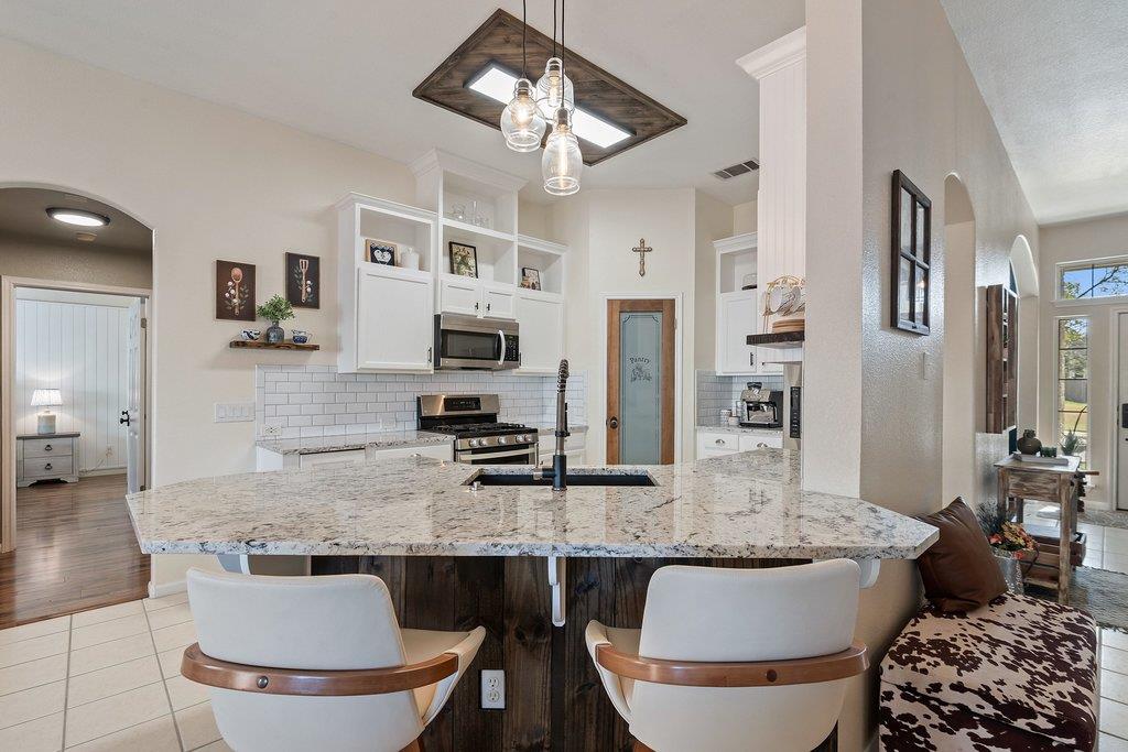 2305 Candle Ridge Trl, Georgetown, TX 78626