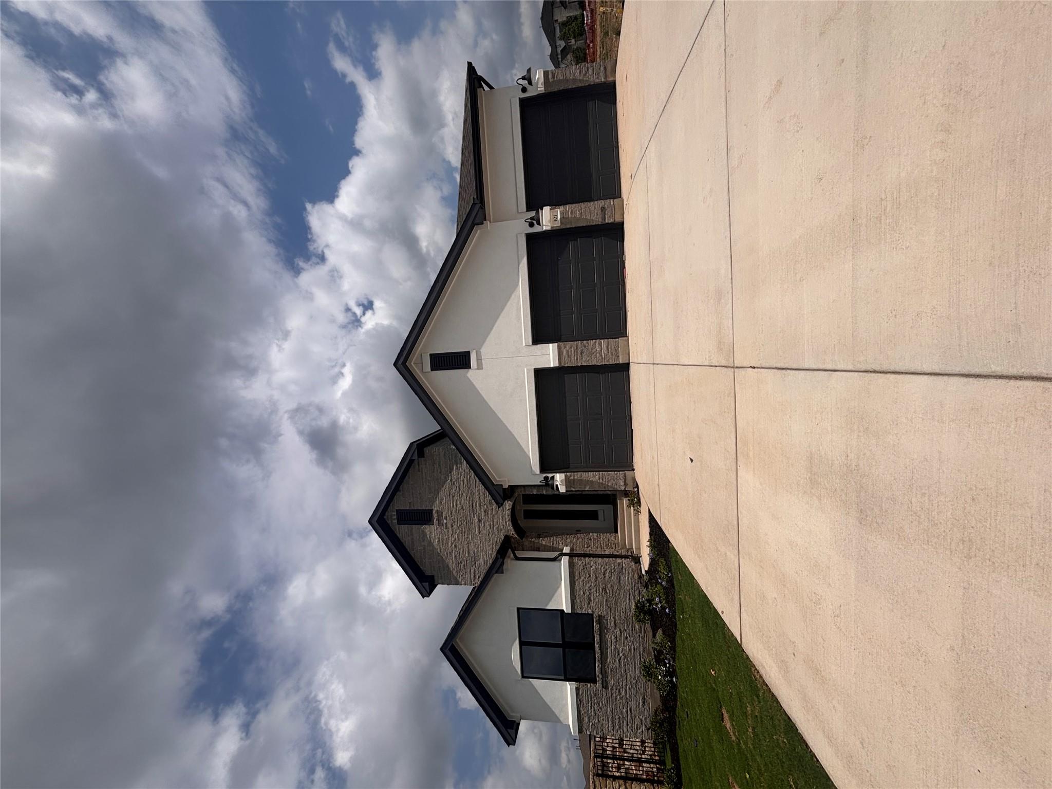 101 Belanger Canyon Dr, Liberty Hill, TX 78642