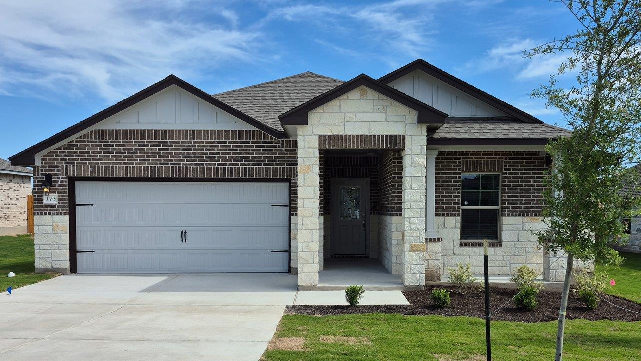 173 Creekfall Rd, Burnet, TX 78611