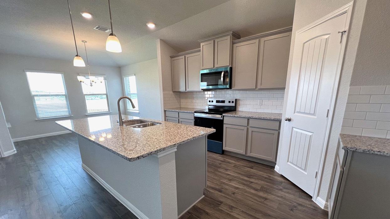 173 Creekfall Rd, Burnet, TX 78611