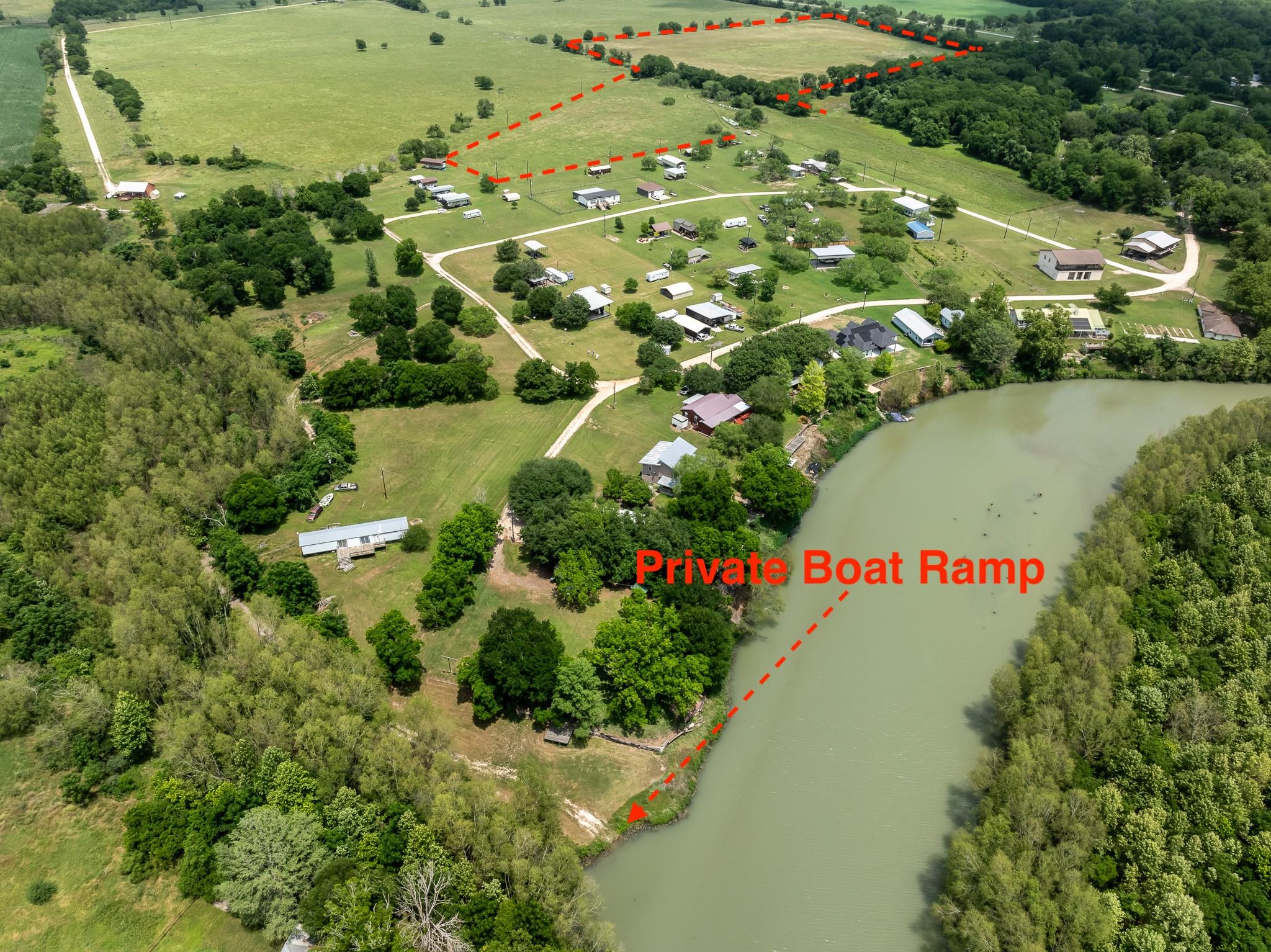2091 Goodwin Rd, Gonzales, TX 78629