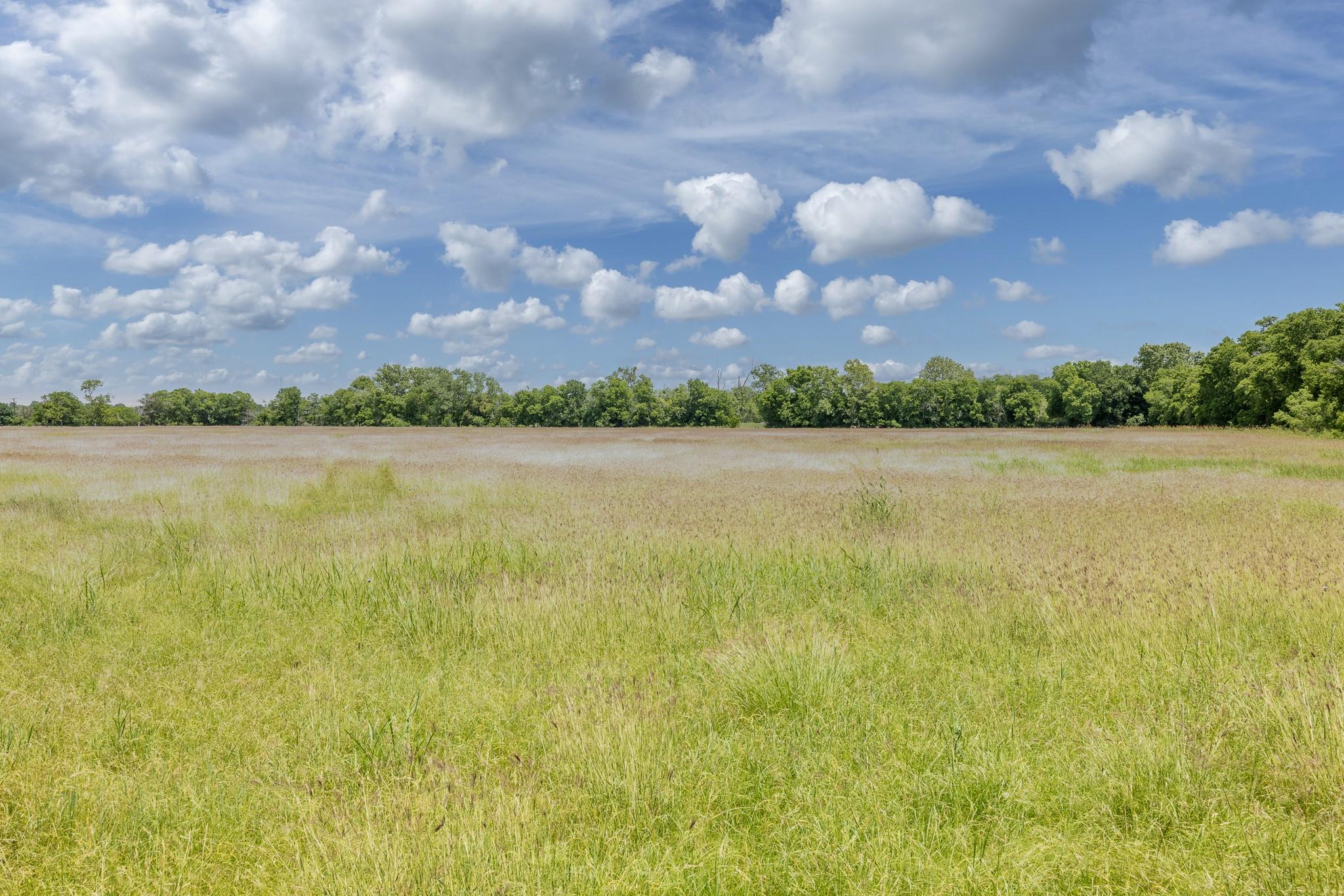 2091 Goodwin Rd, Gonzales, TX 78629