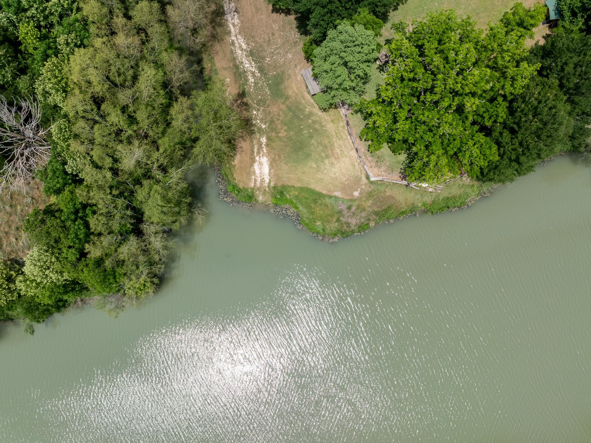 2091 Goodwin Rd, Gonzales, TX 78629