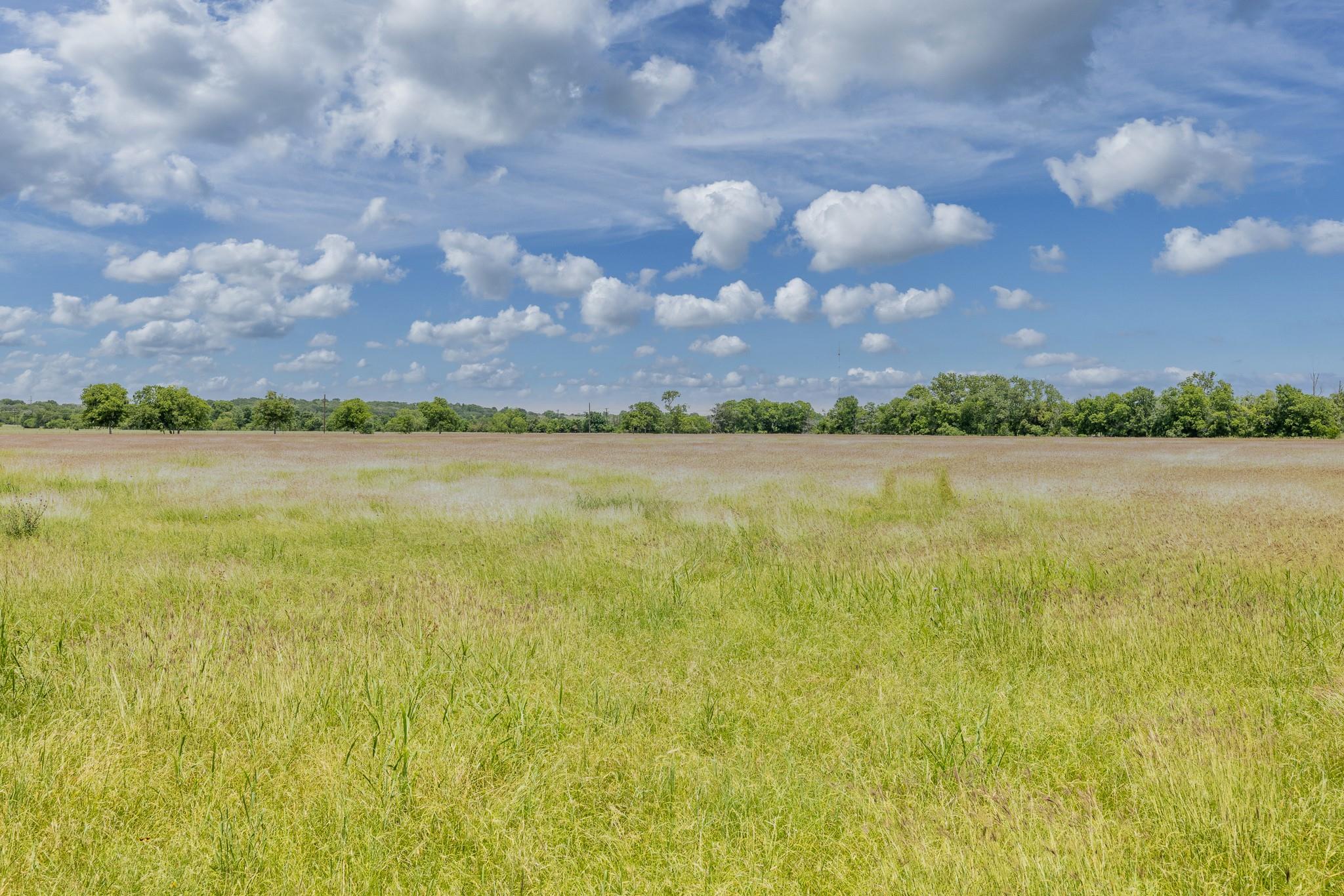 2091 Goodwin Rd, Gonzales, TX 78629