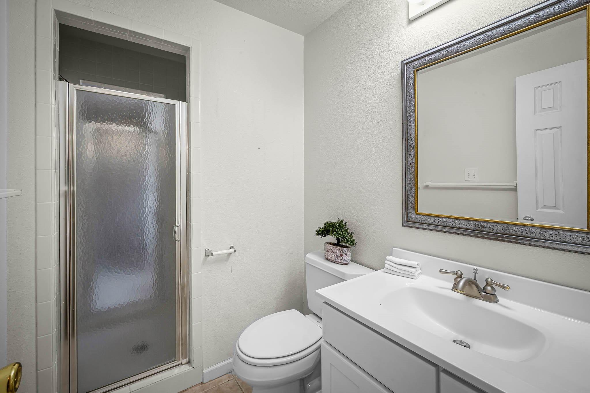 101 E Edgewater Ter, New Braunfels, TX 78130