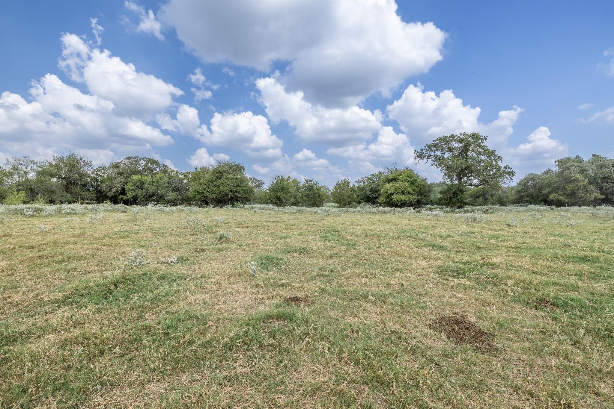 4725 Fm 532 E, Gonzales, TX 78629