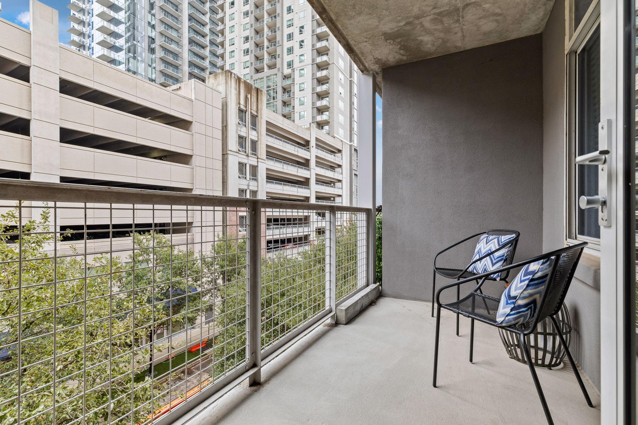 54 Rainey St # 409, Austin, TX 78701