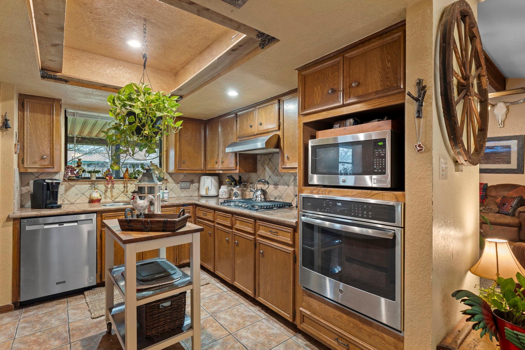 3400 Buffalo Springs Trl, Georgetown, TX 78628