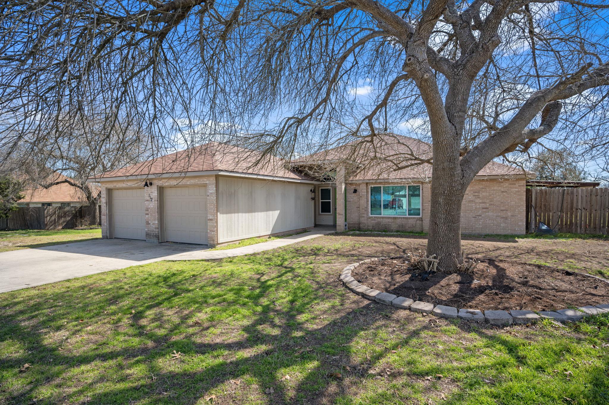 112 River Hills Ave, San Marcos, TX 78666