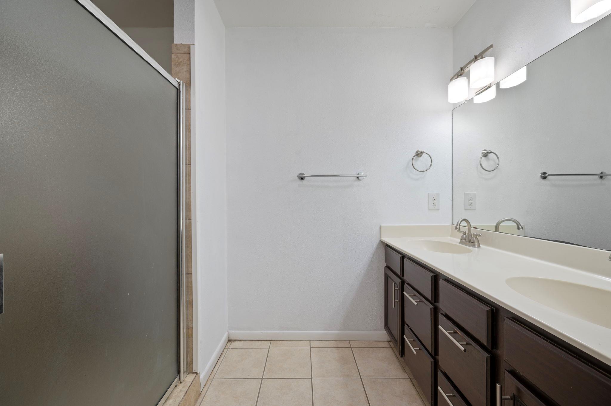 112 River Hills Ave, San Marcos, TX 78666