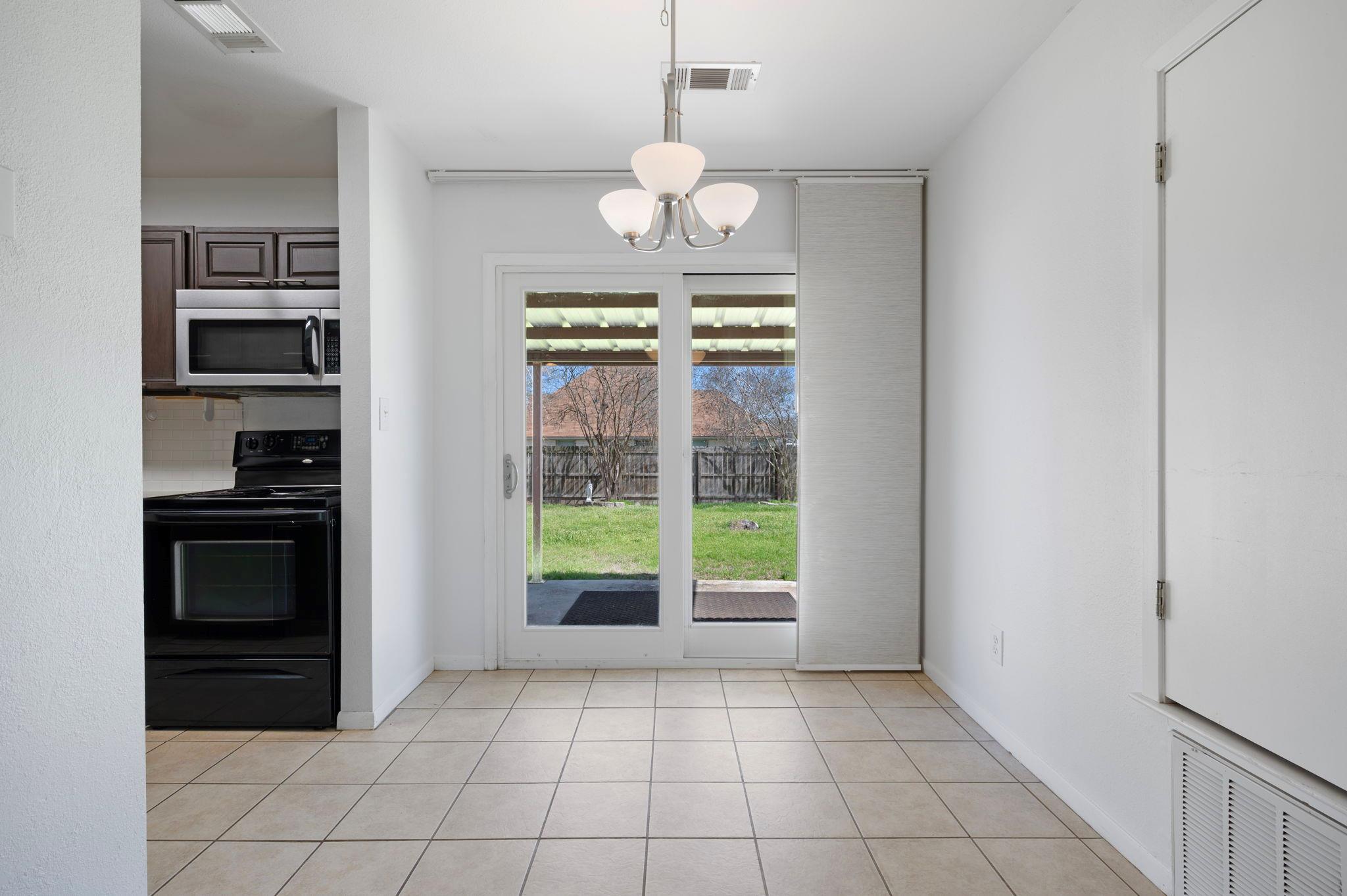 112 River Hills Ave, San Marcos, TX 78666