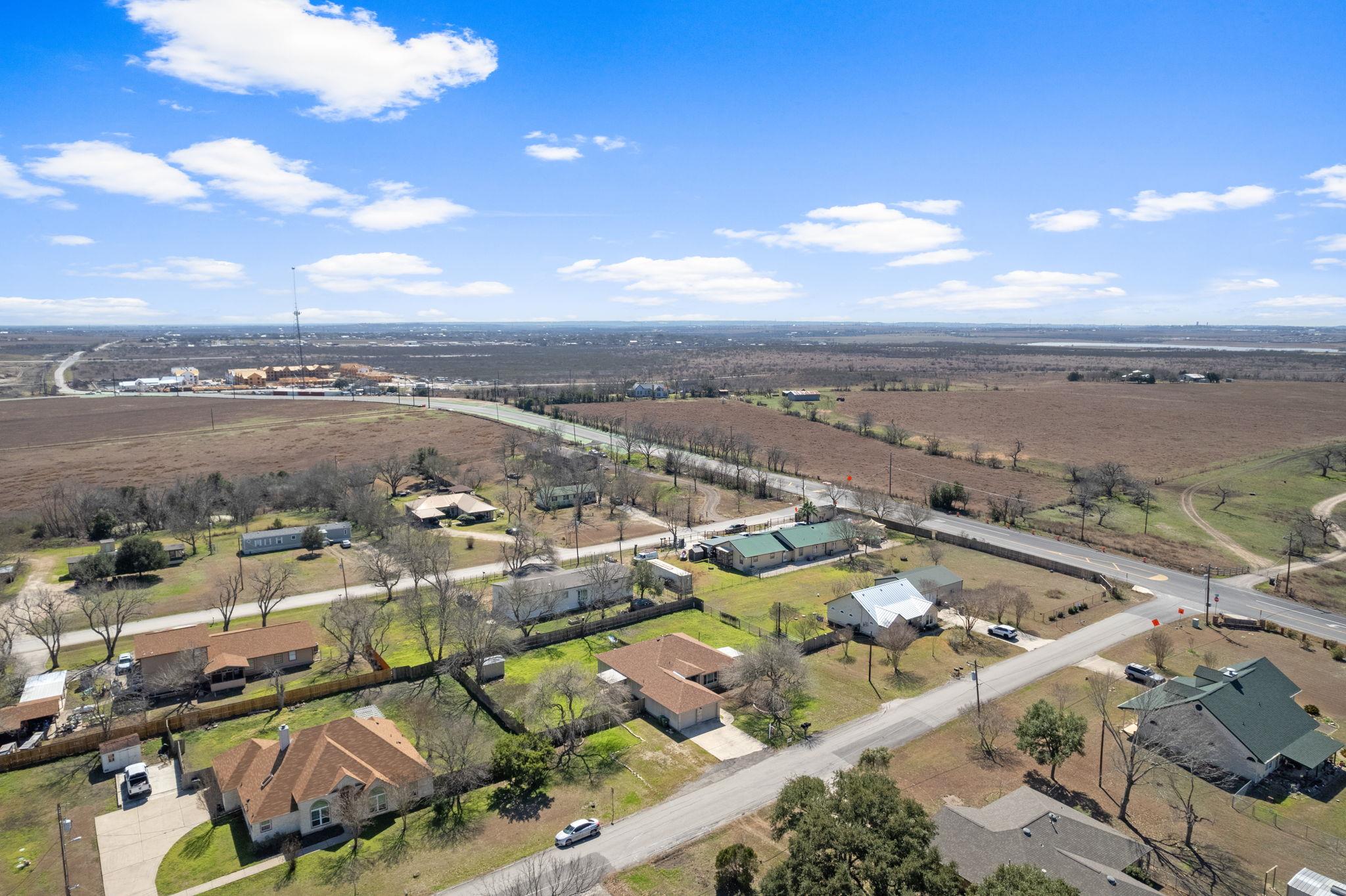 112 River Hills Ave, San Marcos, TX 78666