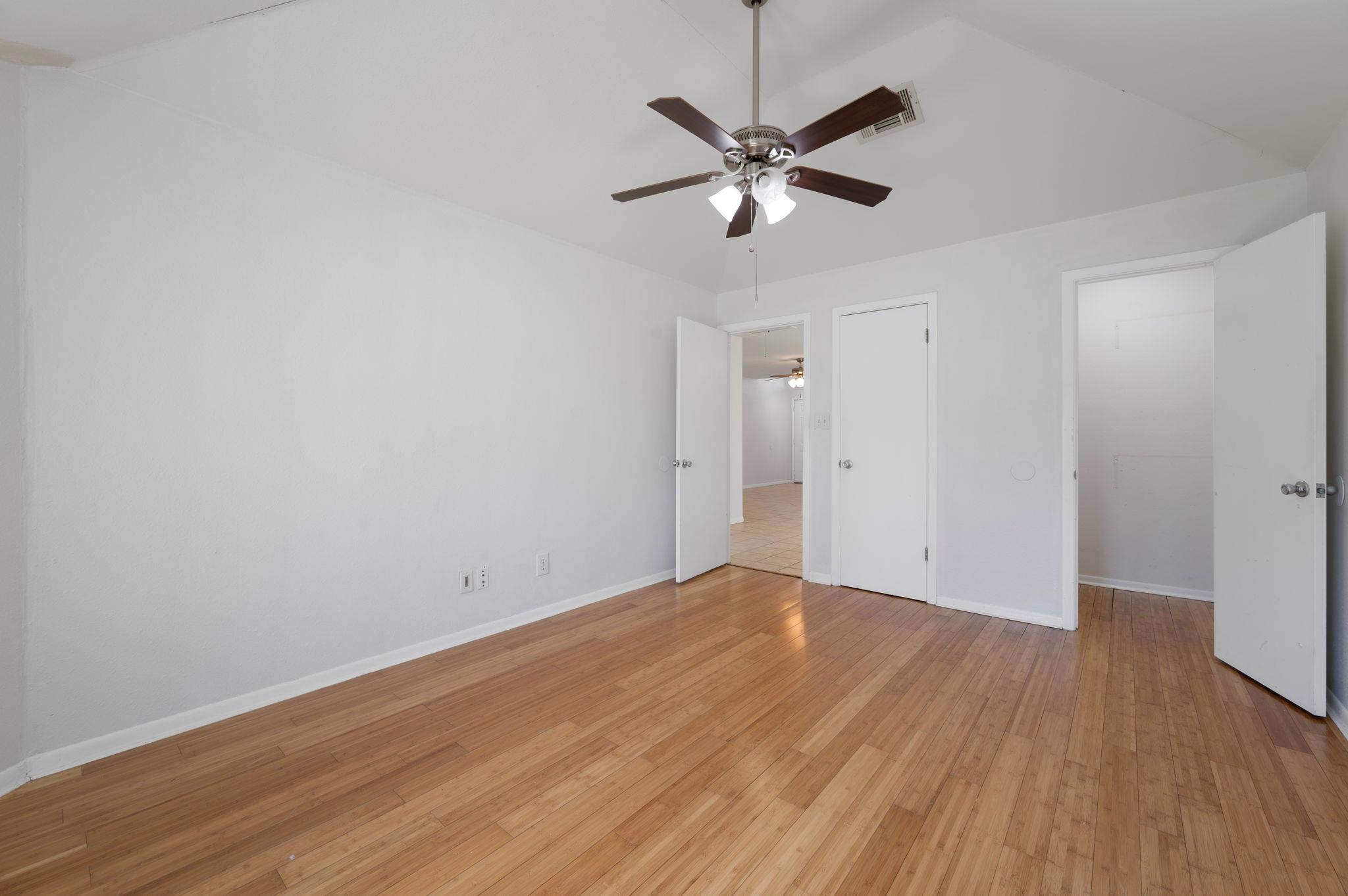 112 River Hills Ave, San Marcos, TX 78666