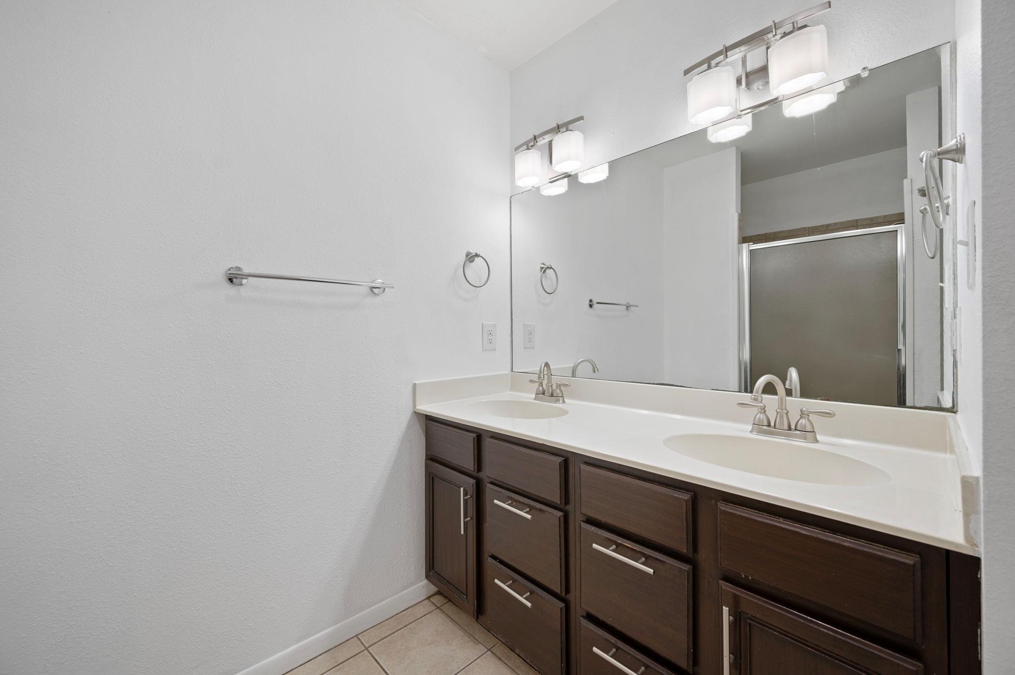 112 River Hills Ave, San Marcos, TX 78666