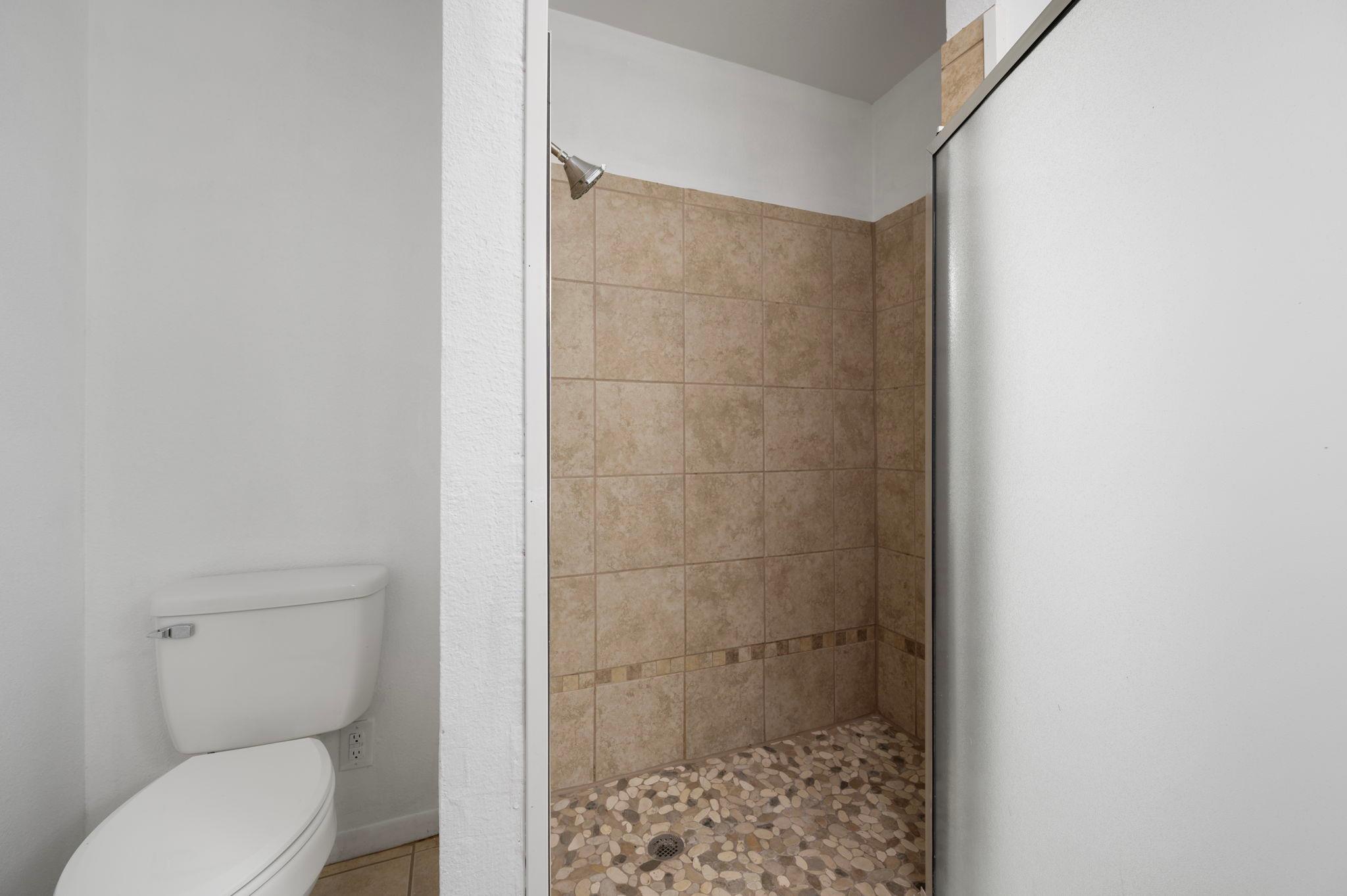 112 River Hills Ave, San Marcos, TX 78666