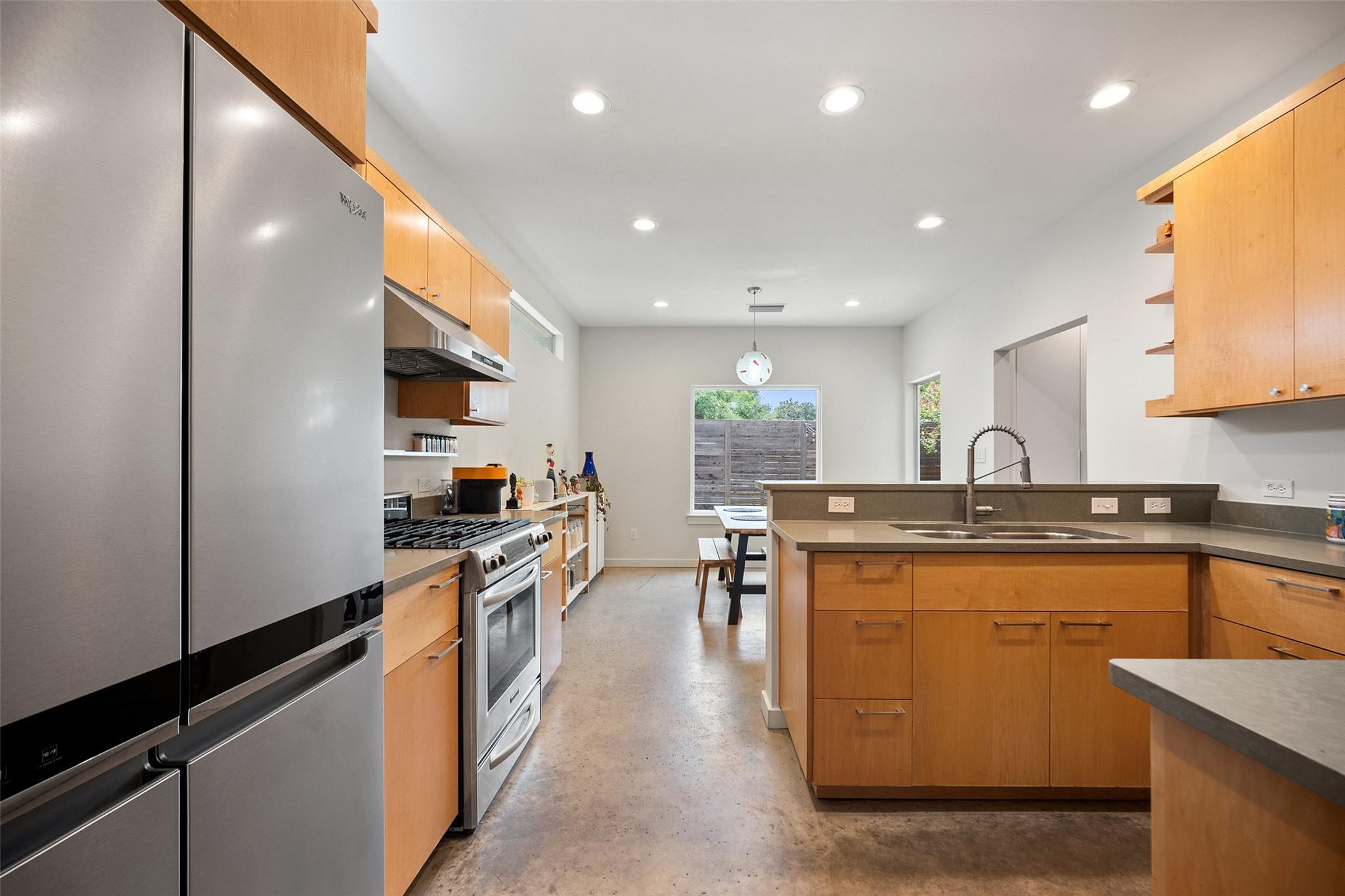 1411 E 2nd St # B2, Austin, TX 78702