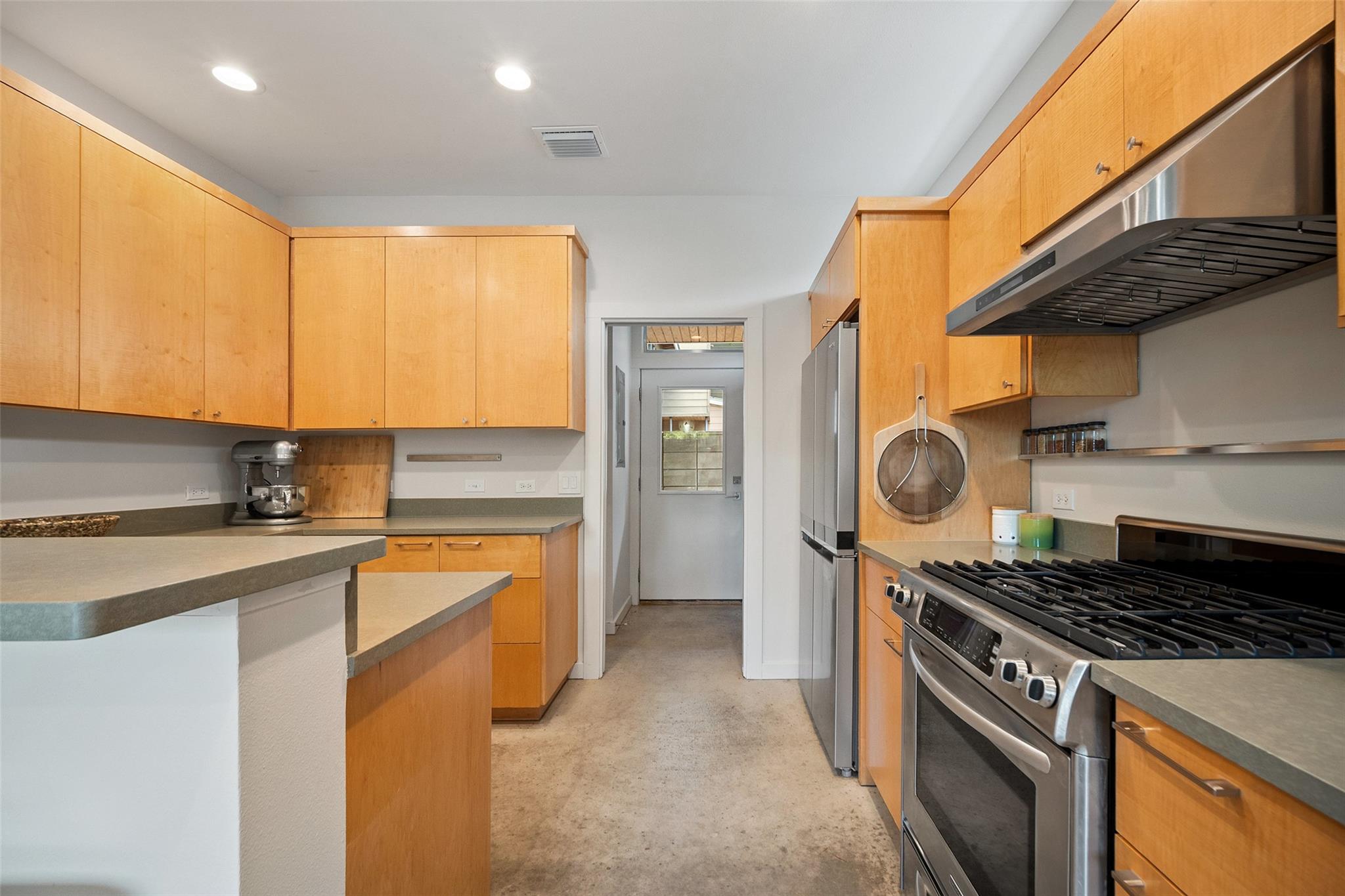 1411 E 2nd St # B2, Austin, TX 78702